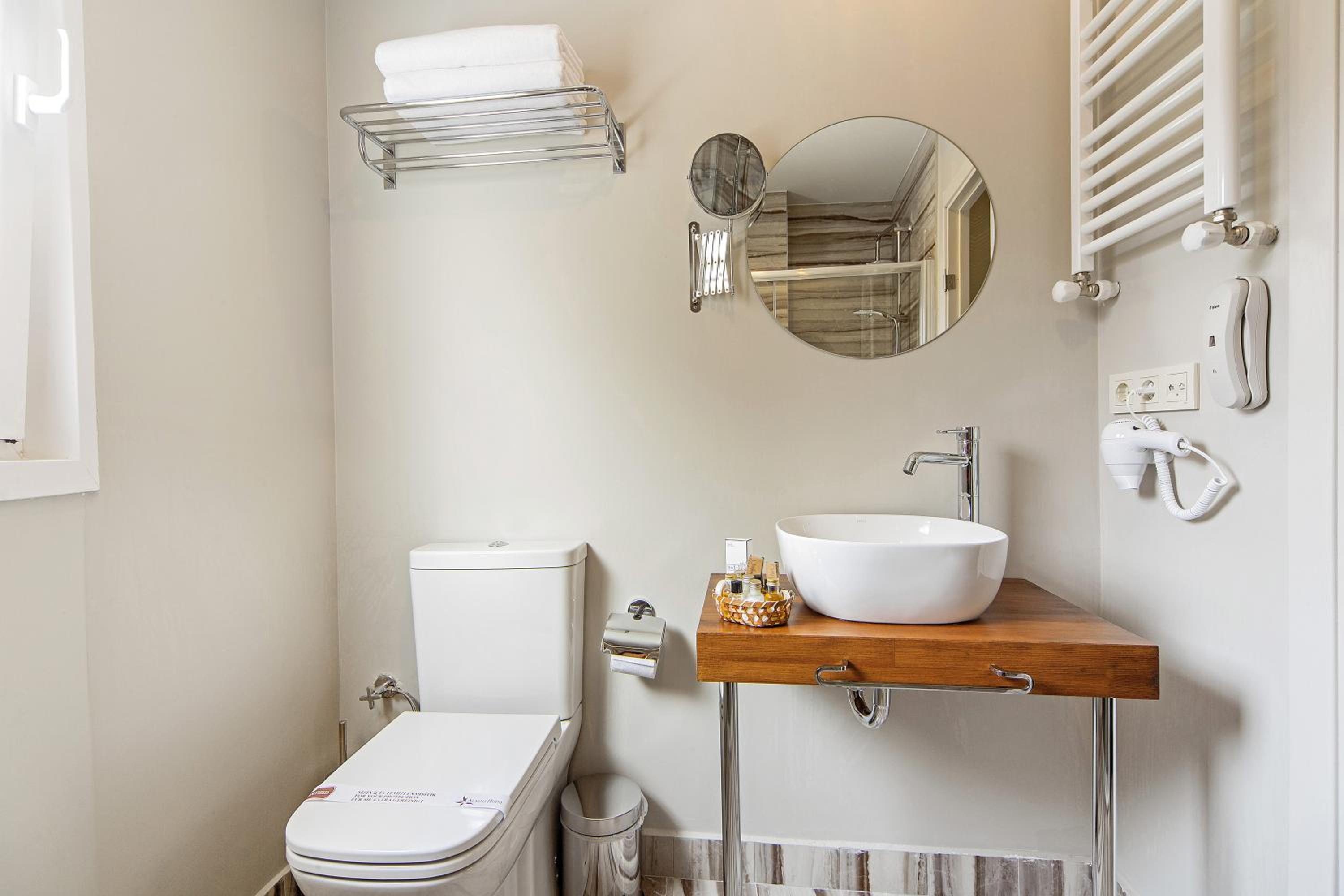 Almina Guest House