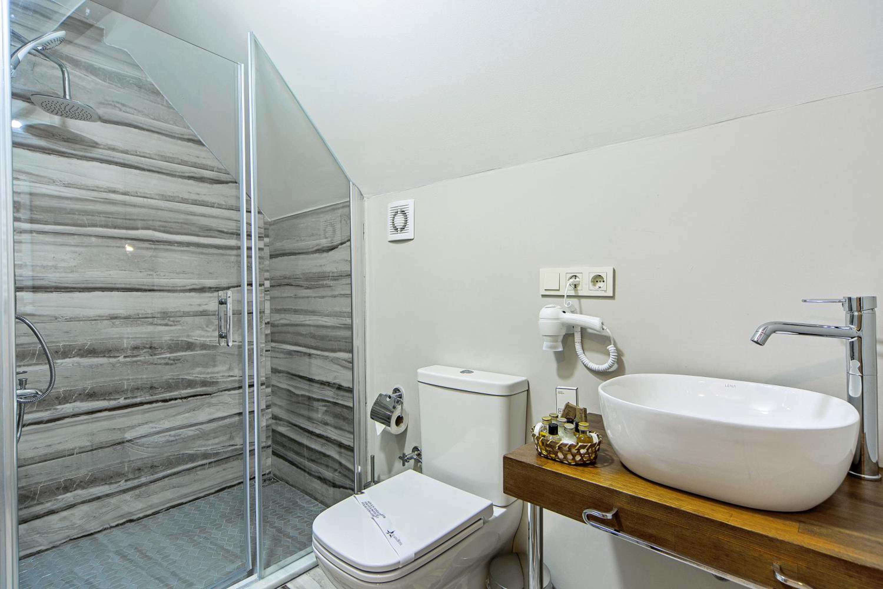 Almina Guest House