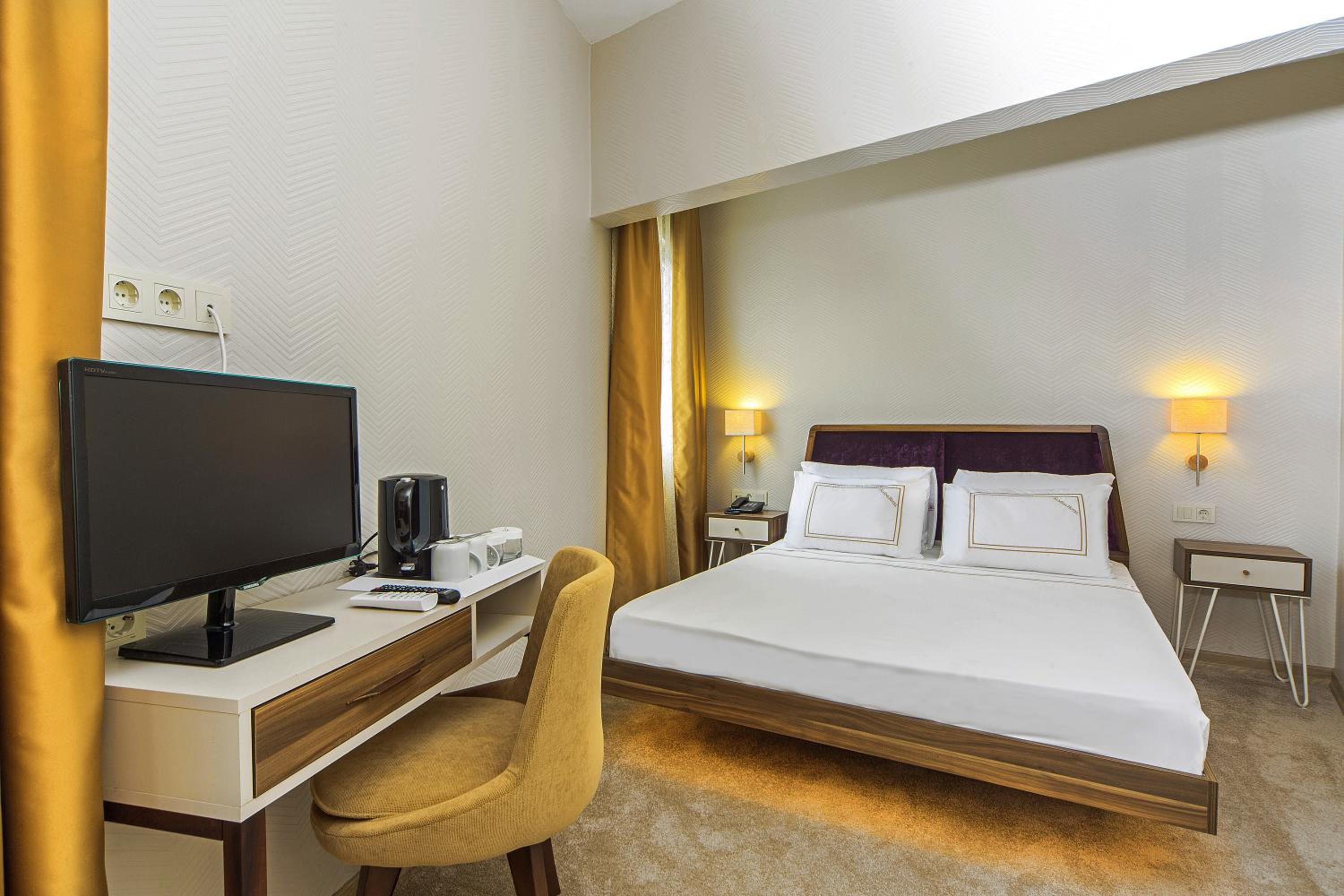 Almina Guest House