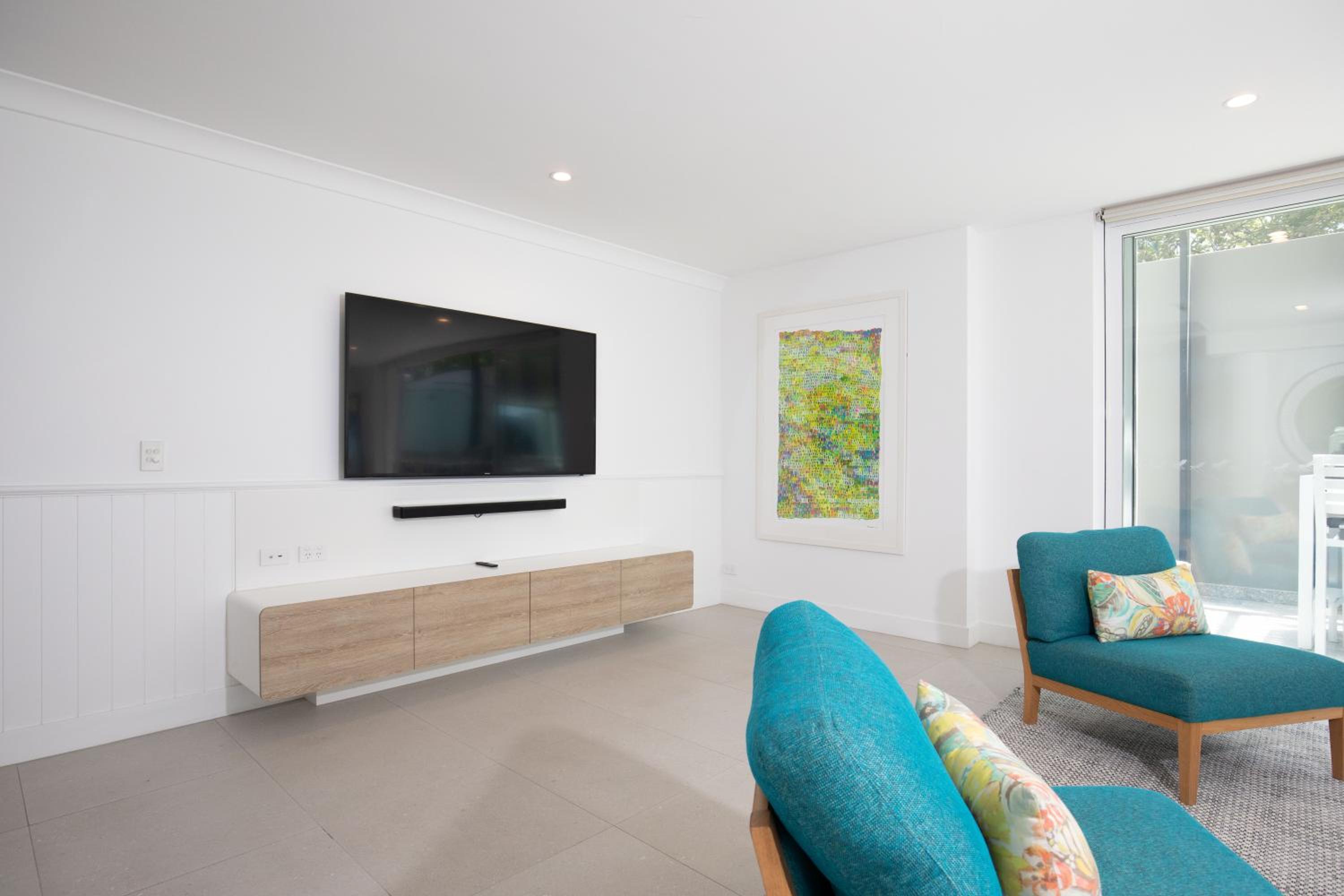 71 Hastings - Beachfront
