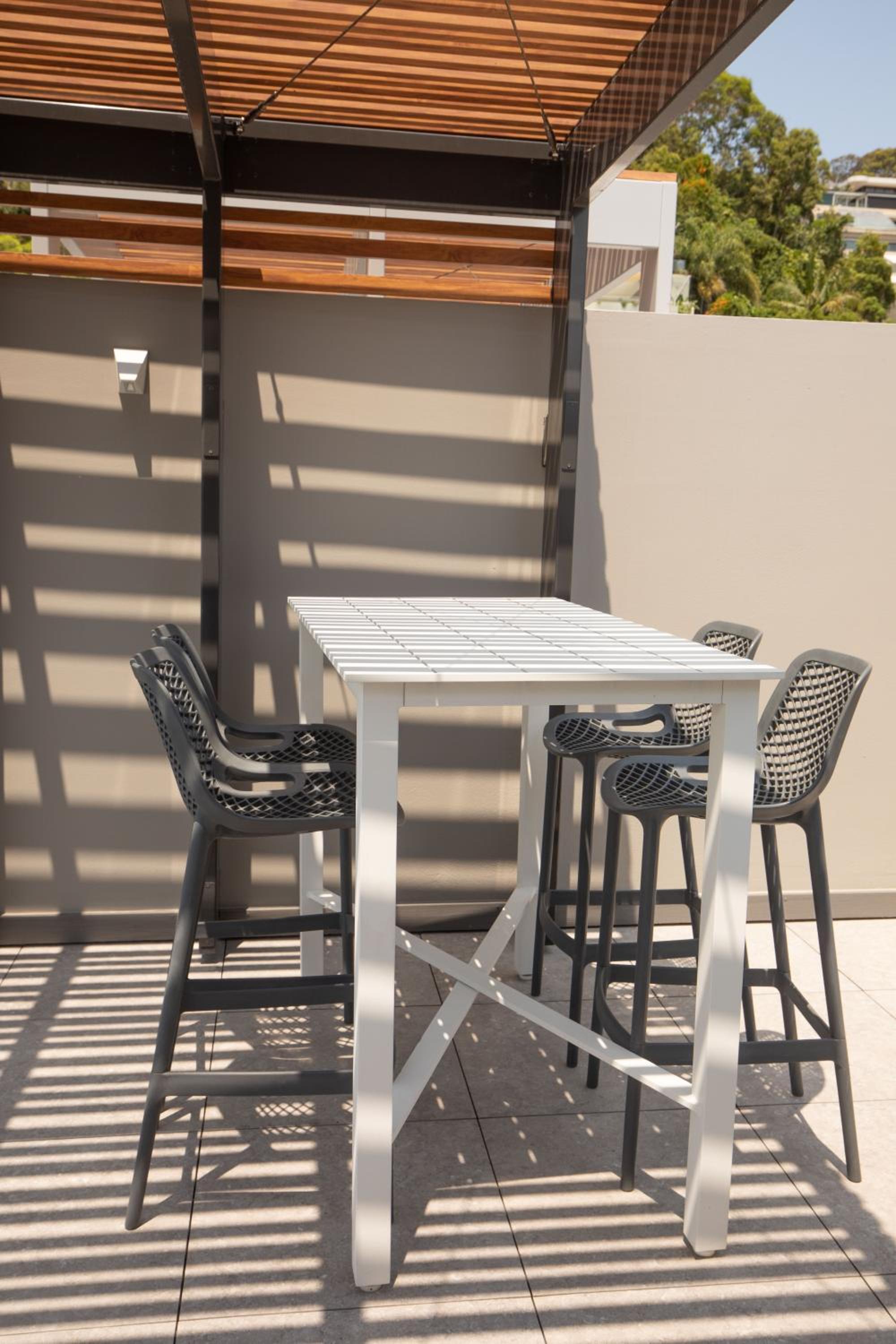71 Hastings - Beachfront