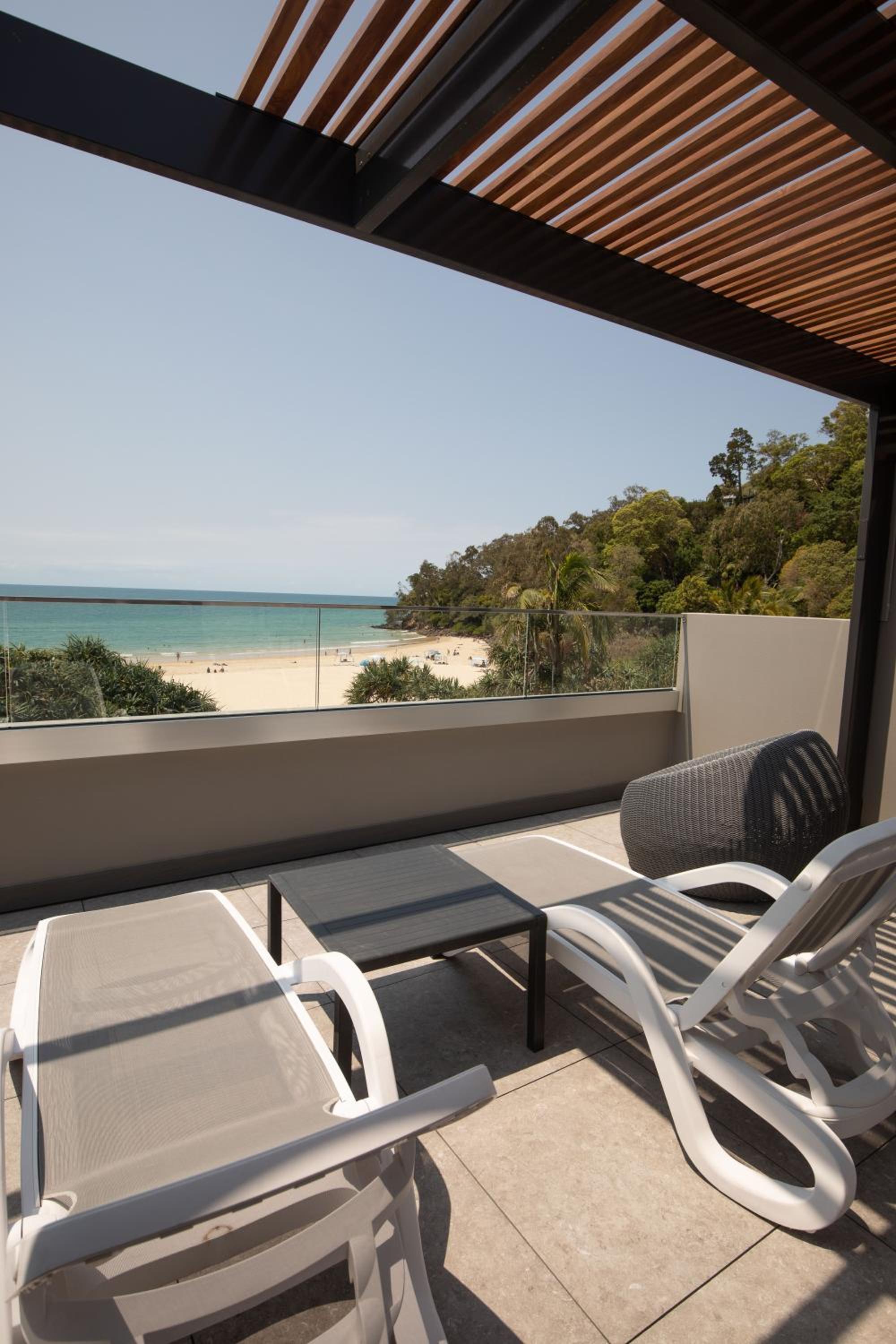 71 Hastings - Beachfront