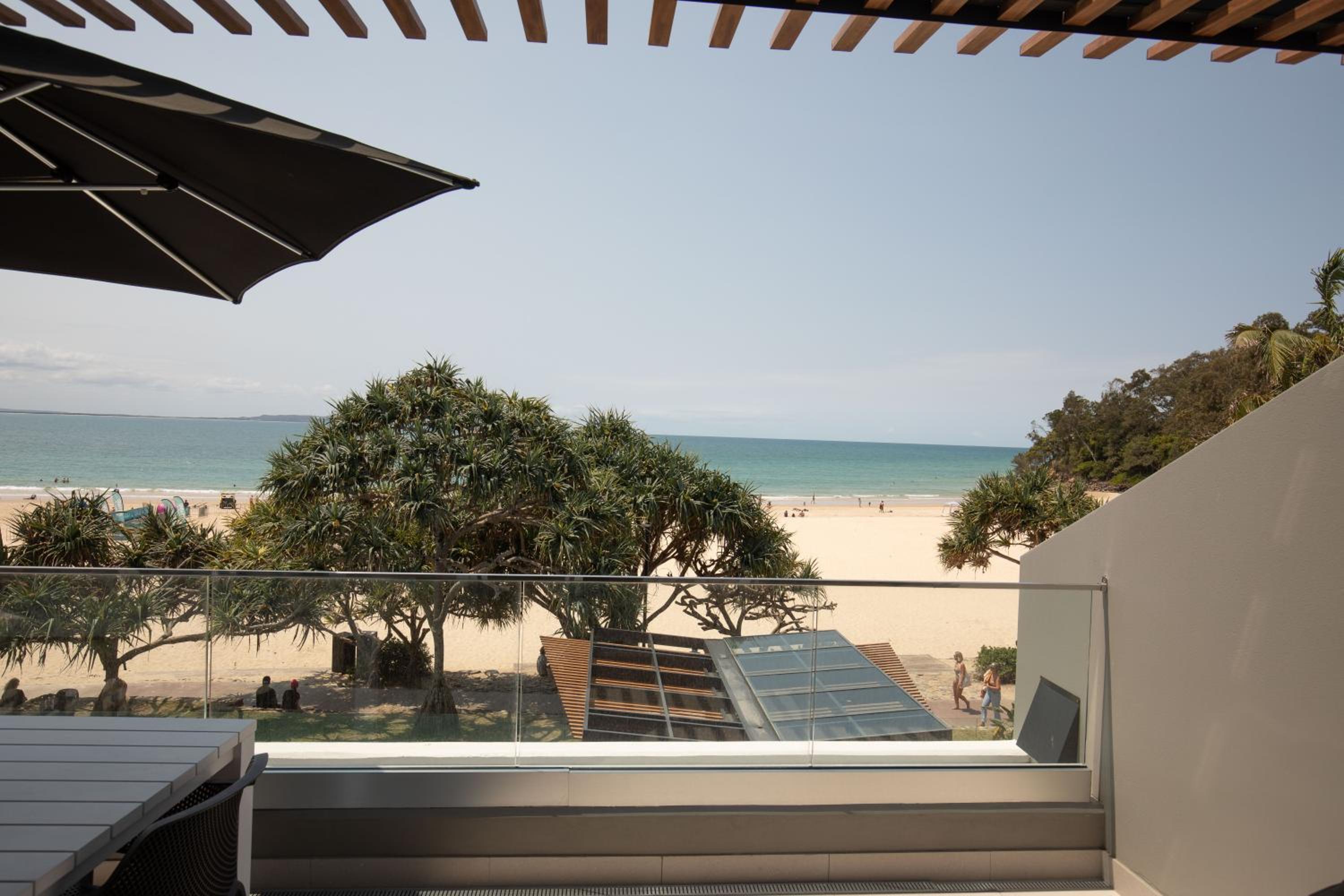 71 Hastings - Beachfront