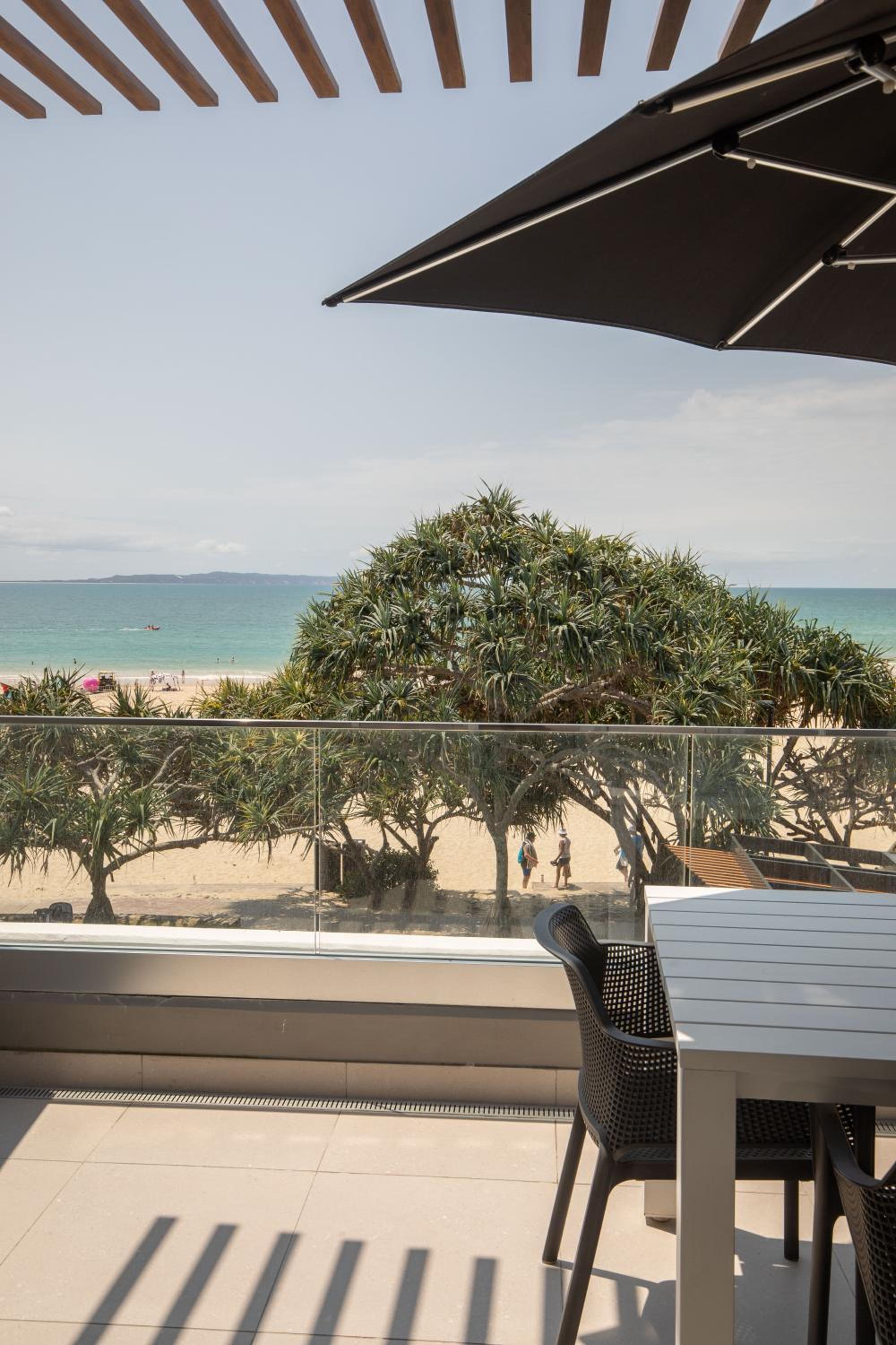 71 Hastings - Beachfront