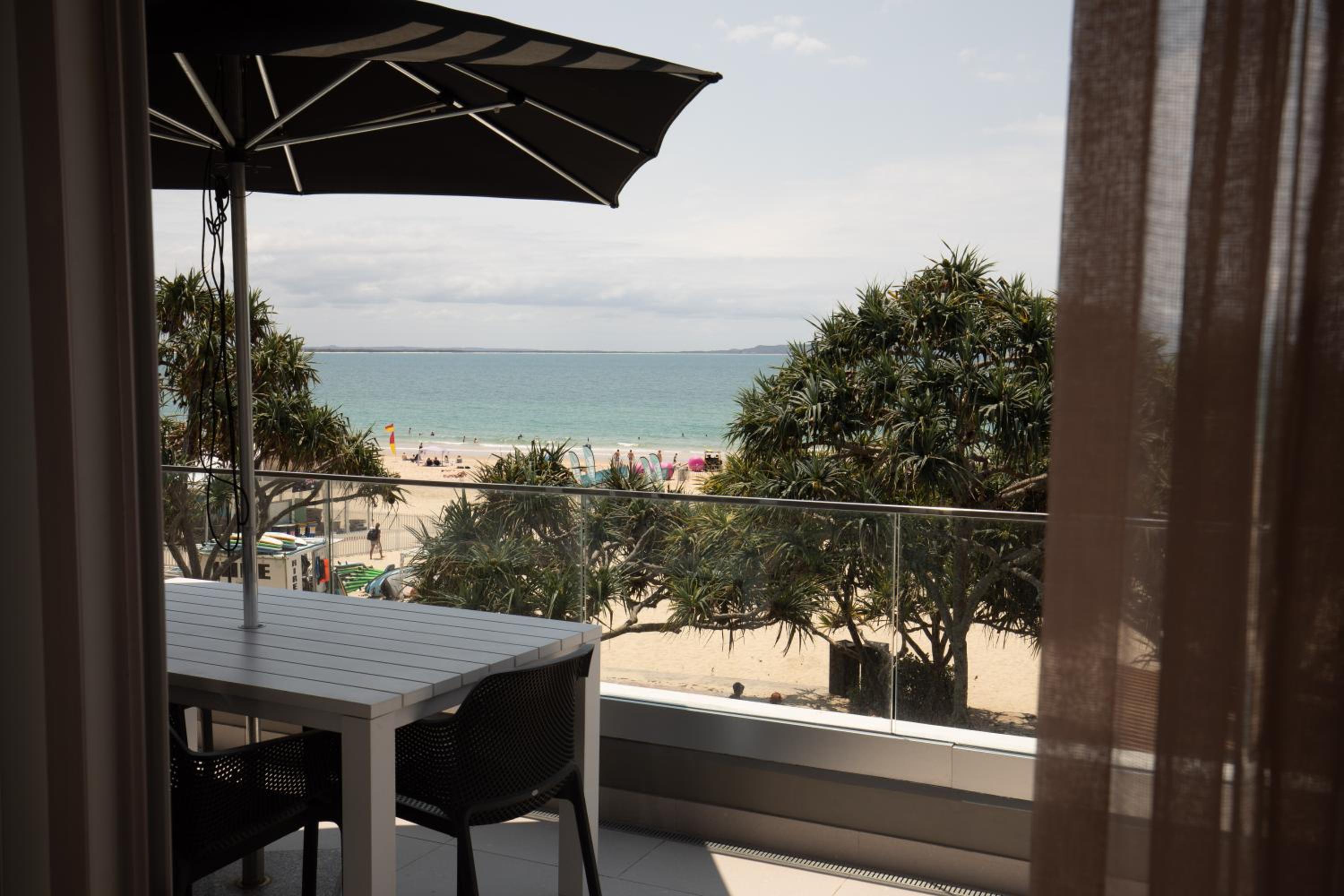 71 Hastings - Beachfront
