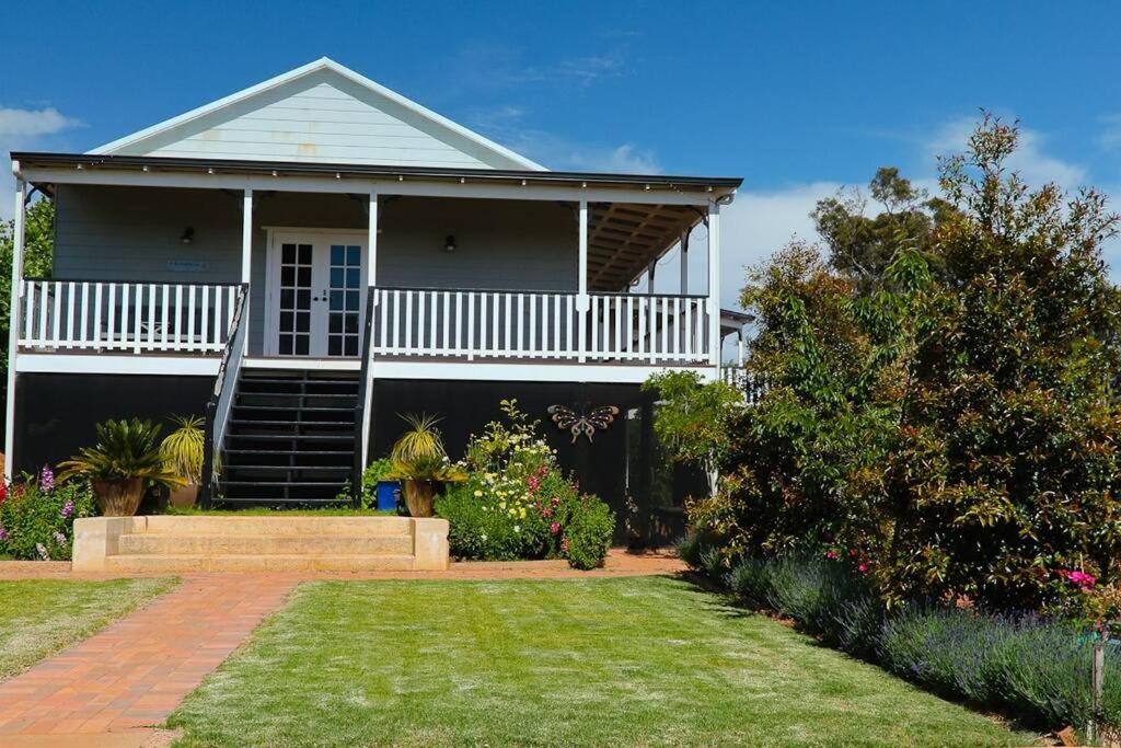 Gorgeous Apartment - Pet Friendly, Stunning Views