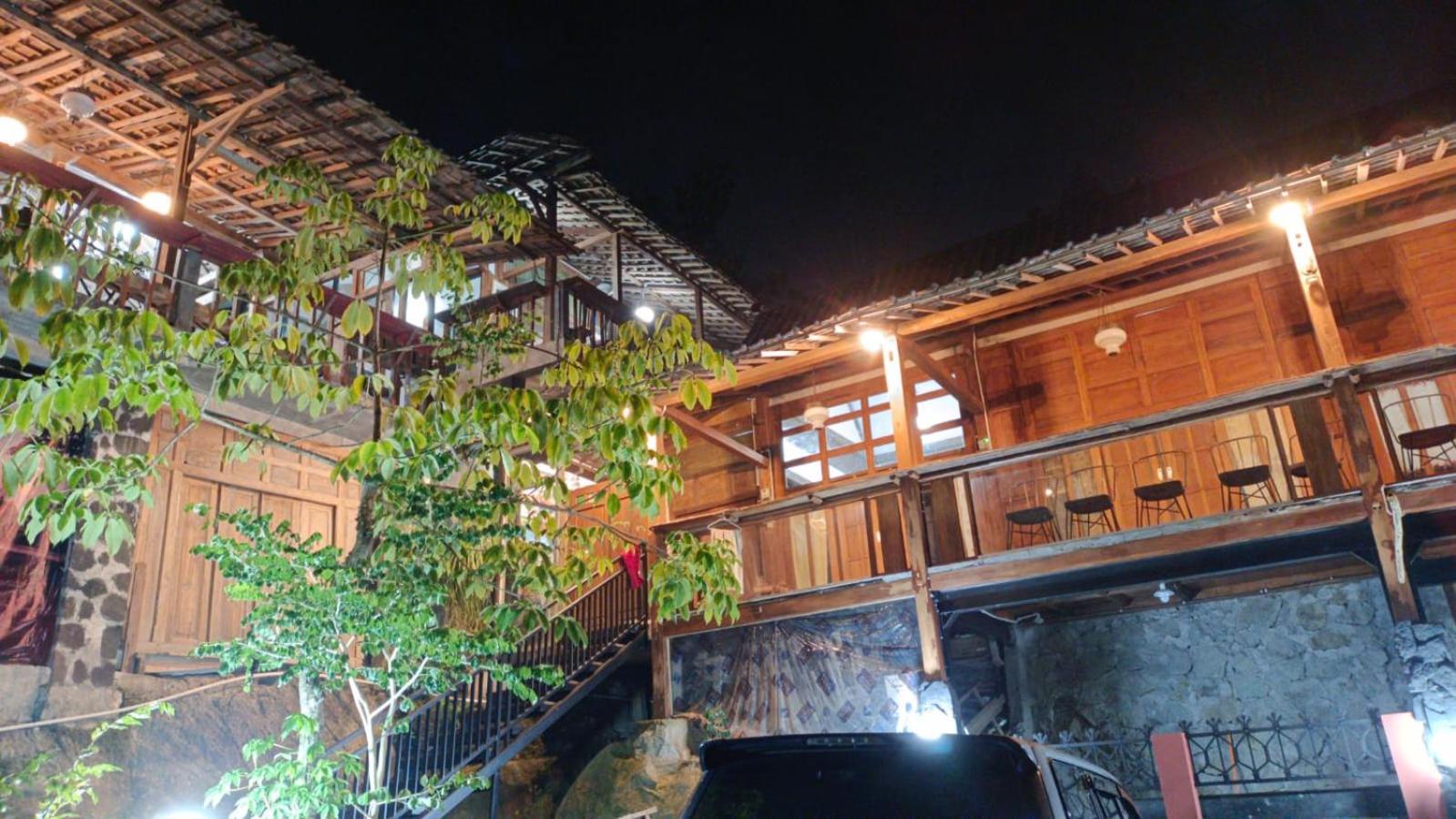 Omah Singo Stay & Resto Yogyakarta