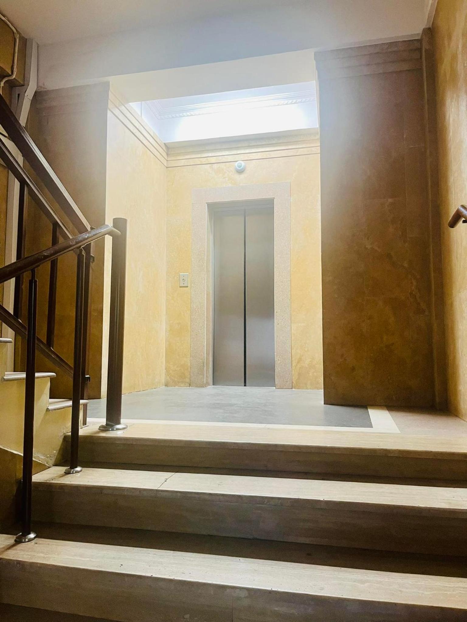 Deluxe apartment in the city center