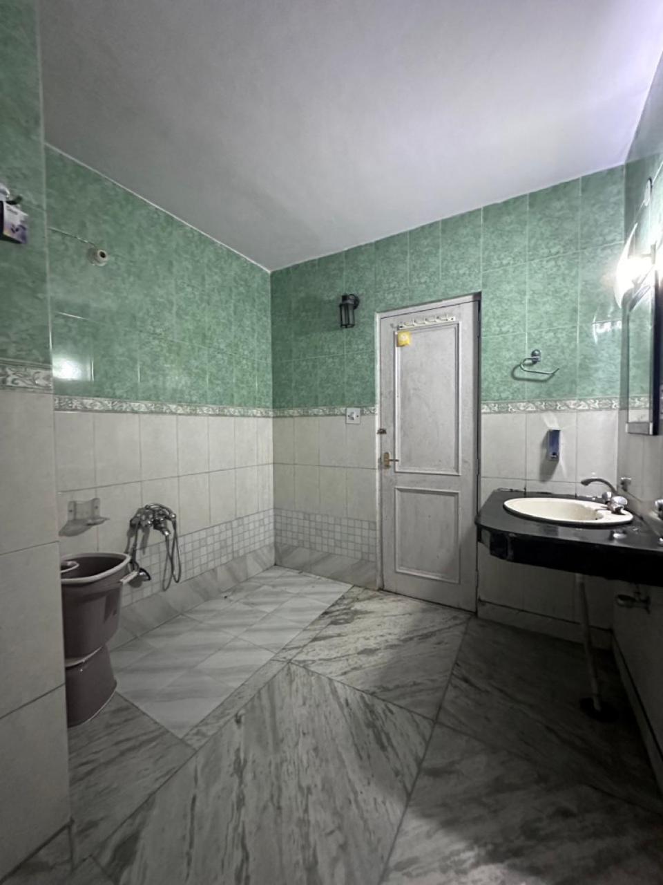 Photo 7