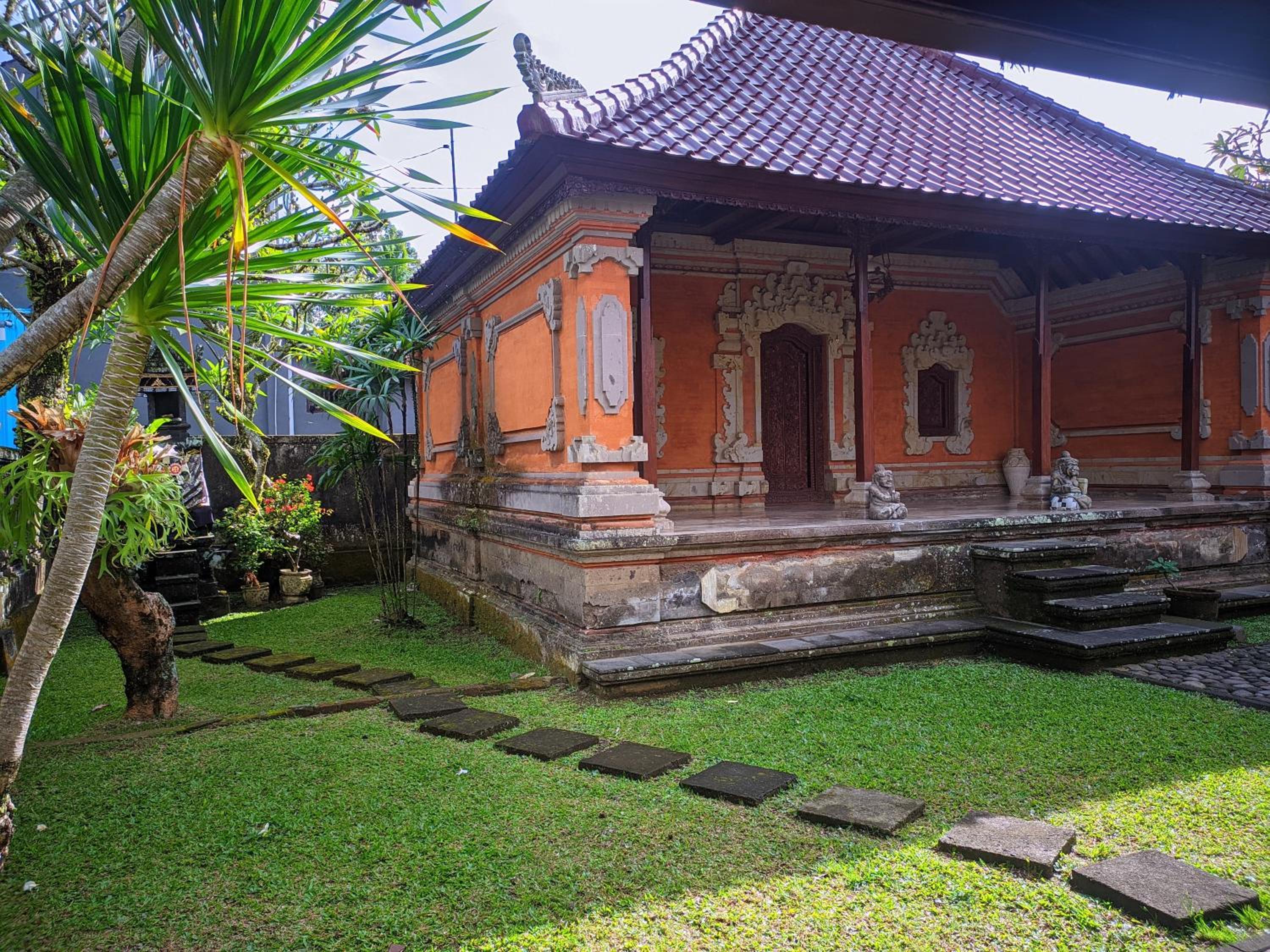 K'Ajeng Cottage view 5