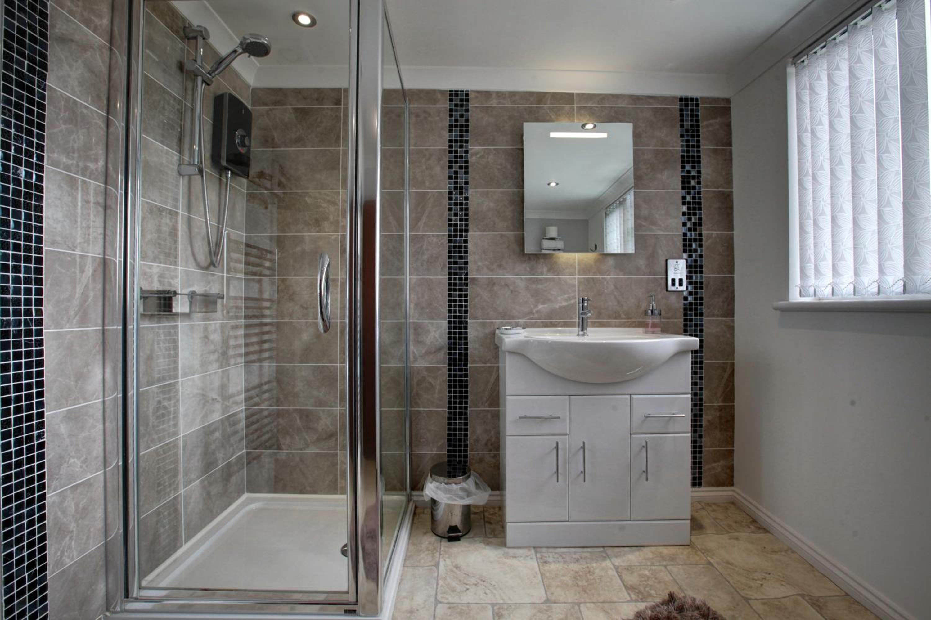 Farnham Hotel