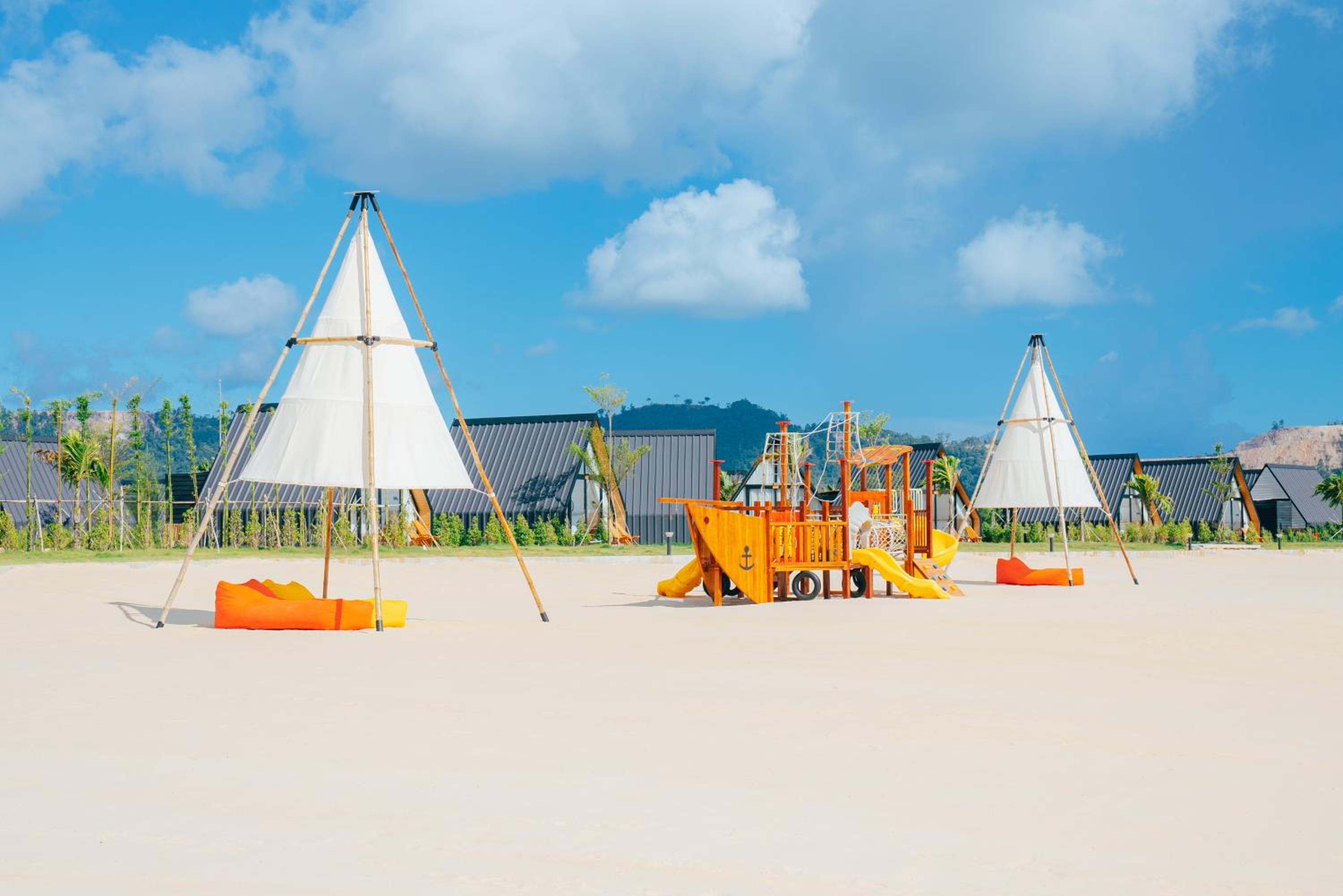 Summer Bay Beach Club & Cabins Sihanoukville by Preference