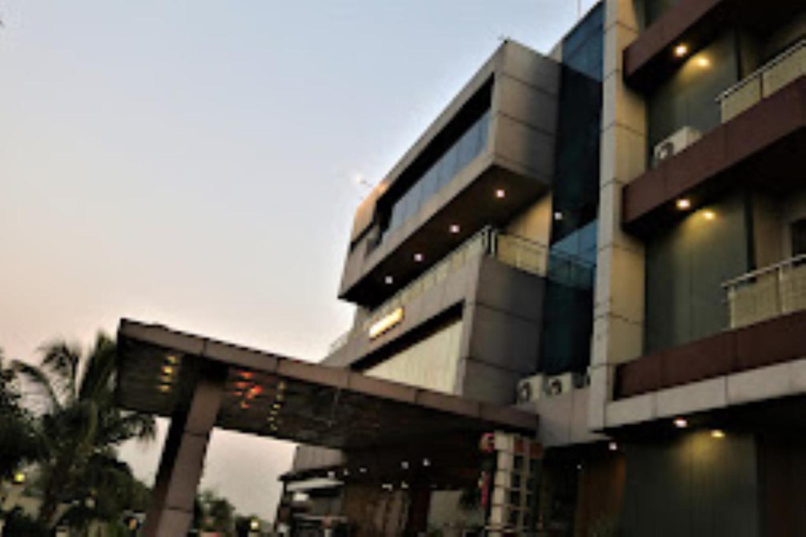 Hotel Vaishnavi Heights,Manjurahi view 5