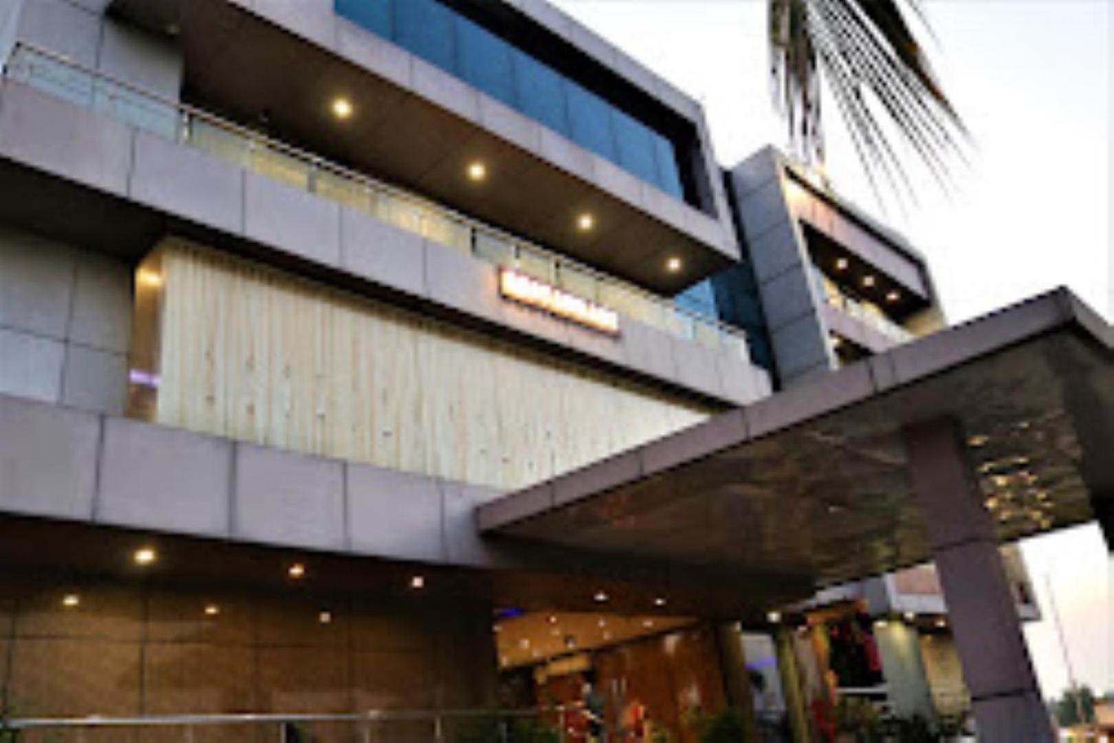Hotel Vaishnavi Heights,Manjurahi view 4