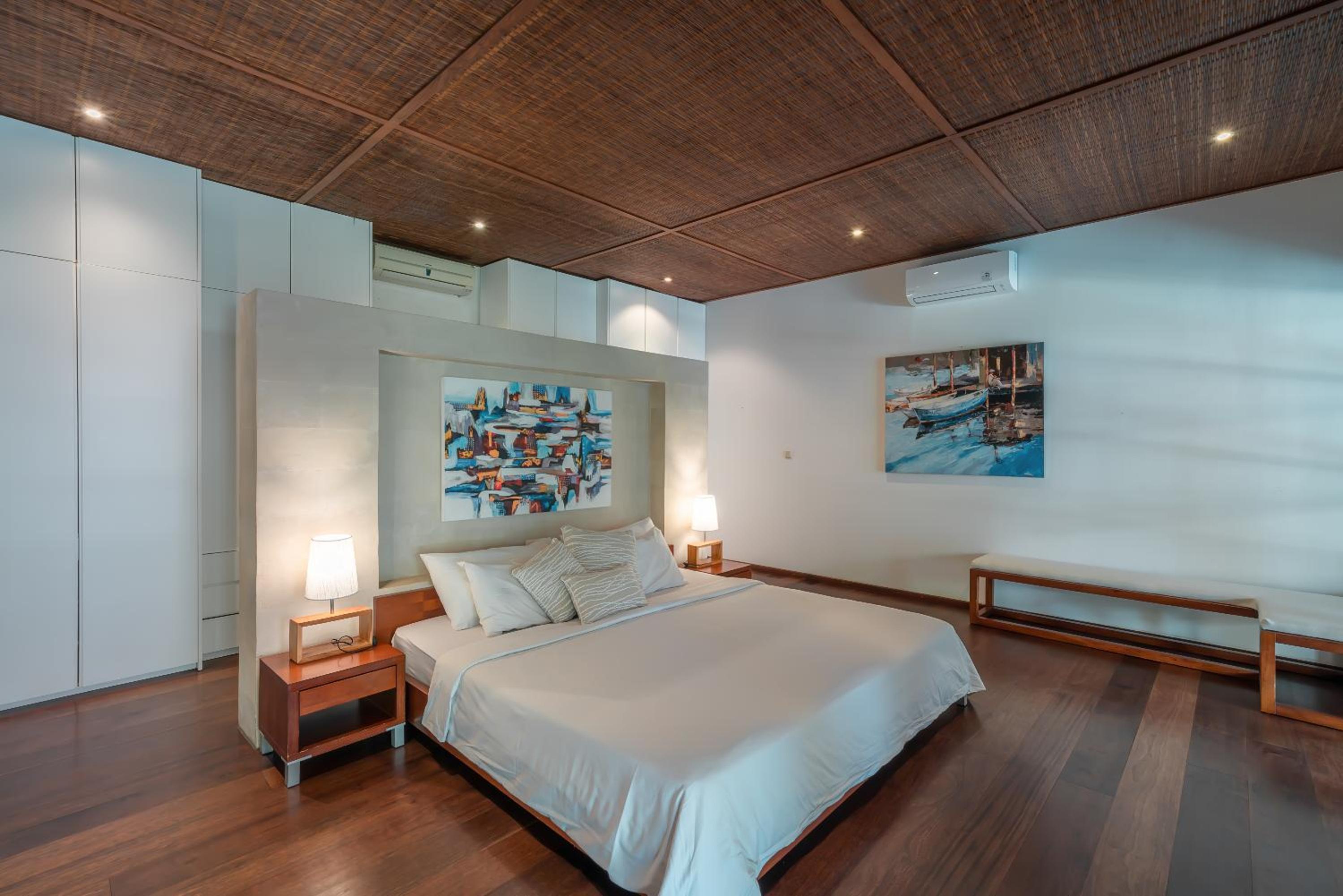 Villa Claudia - Chic 3BR Family Villa with Pool & Play near Seminyak view 3