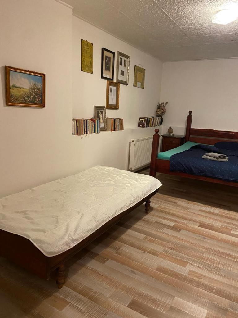 Photo 33