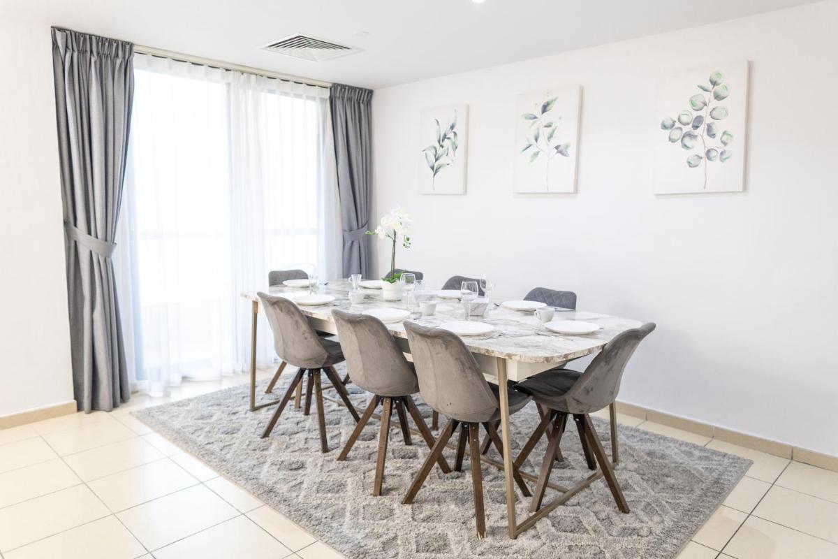 HAPPY SEASON - JBR apartments, Beach Front, Top furnished