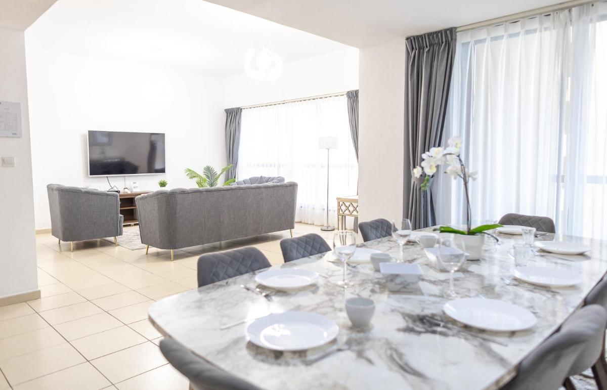 HAPPY SEASON - JBR apartments, Beach Front, Top furnished