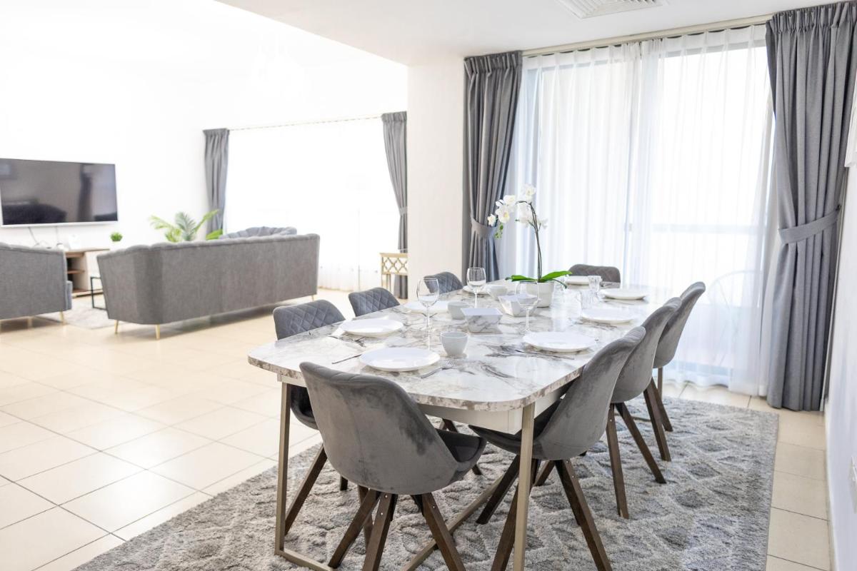 HAPPY SEASON - JBR apartments, Beach Front, Top furnished