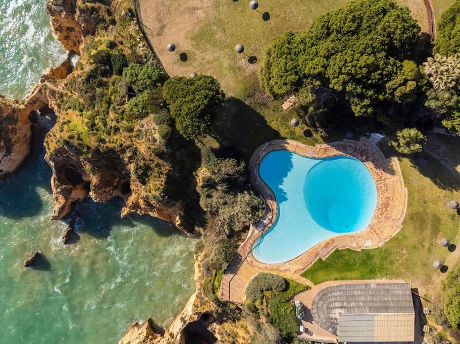 Sunny 5BR Villa @ Prainha Club view 4