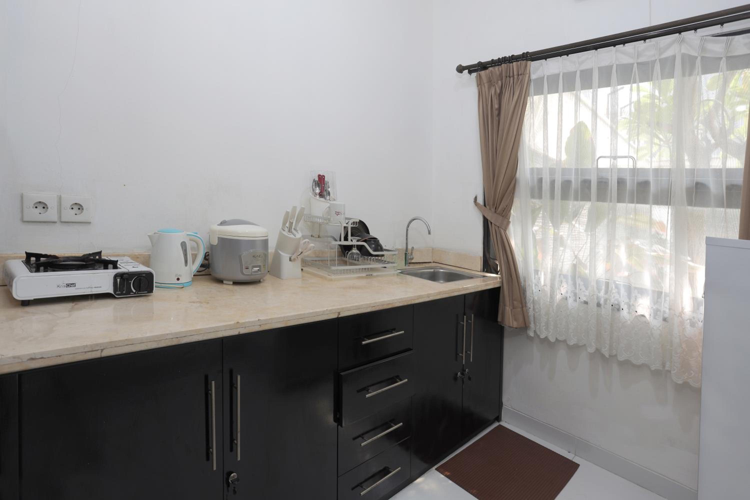 Jambuluwuk Heritage Menteng Suites