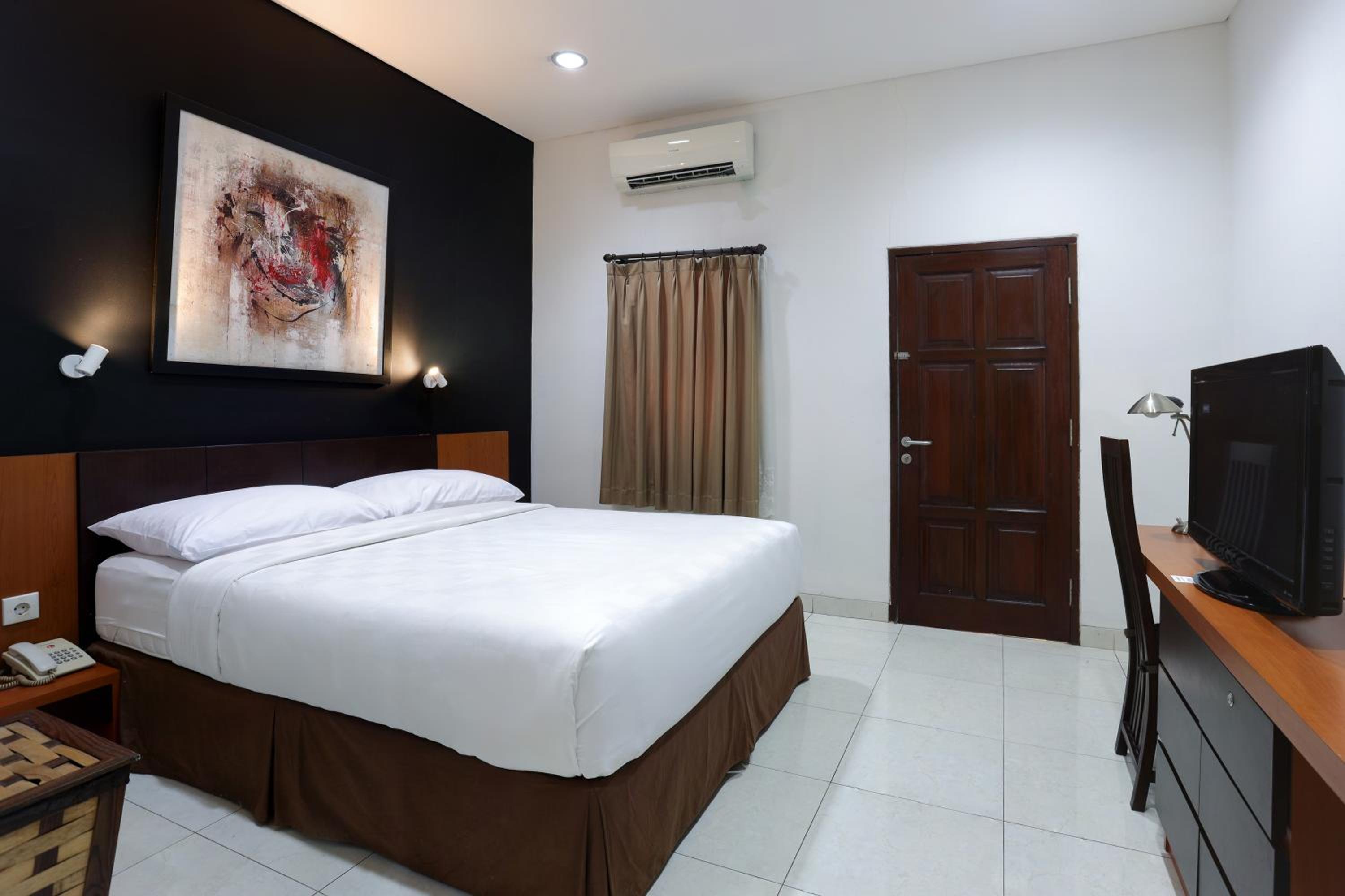 Jambuluwuk Heritage Menteng Suites