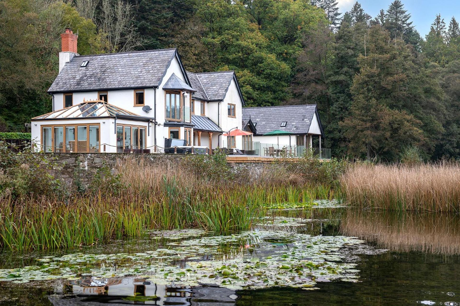 Lake House