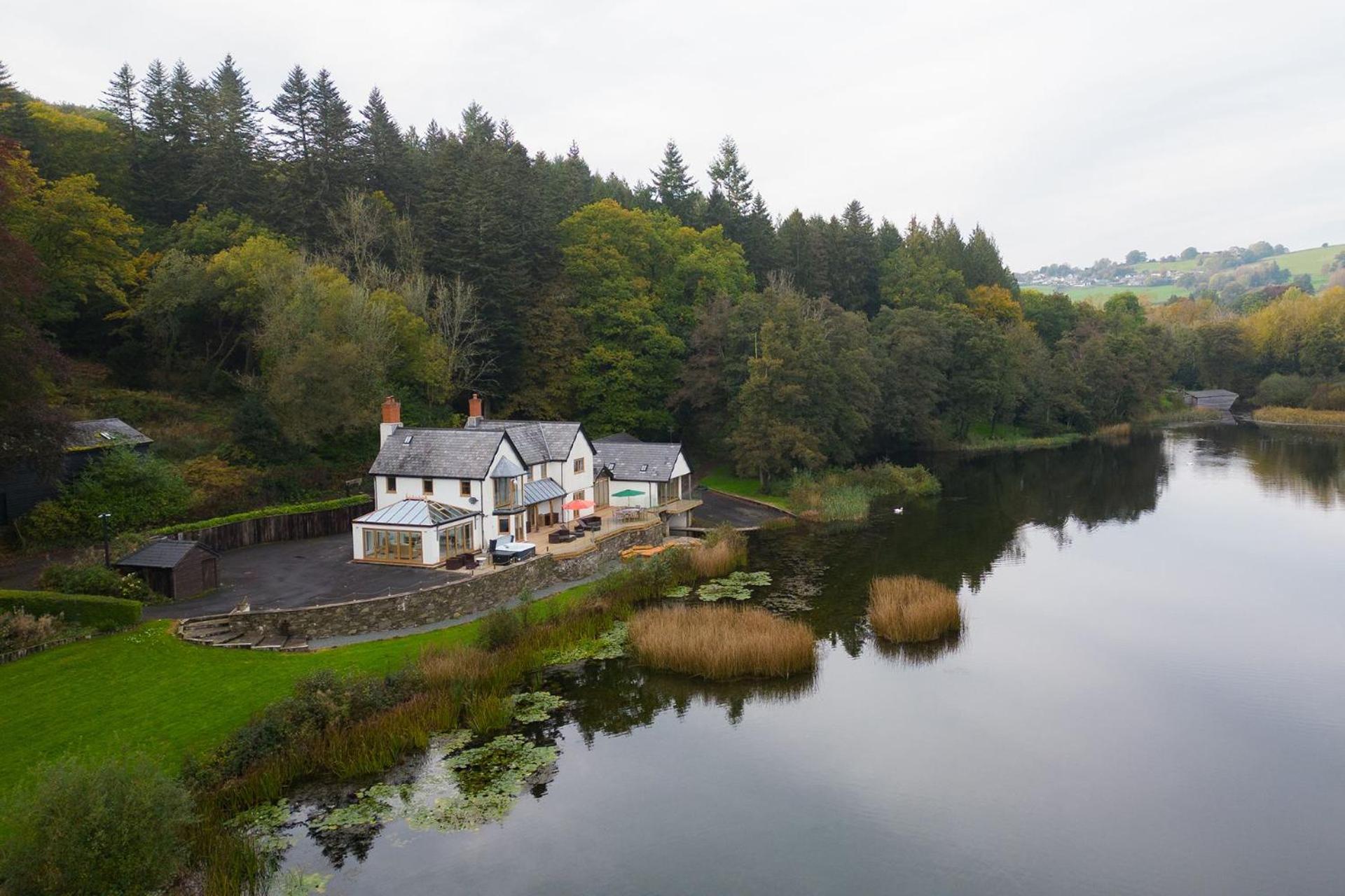 Lake House