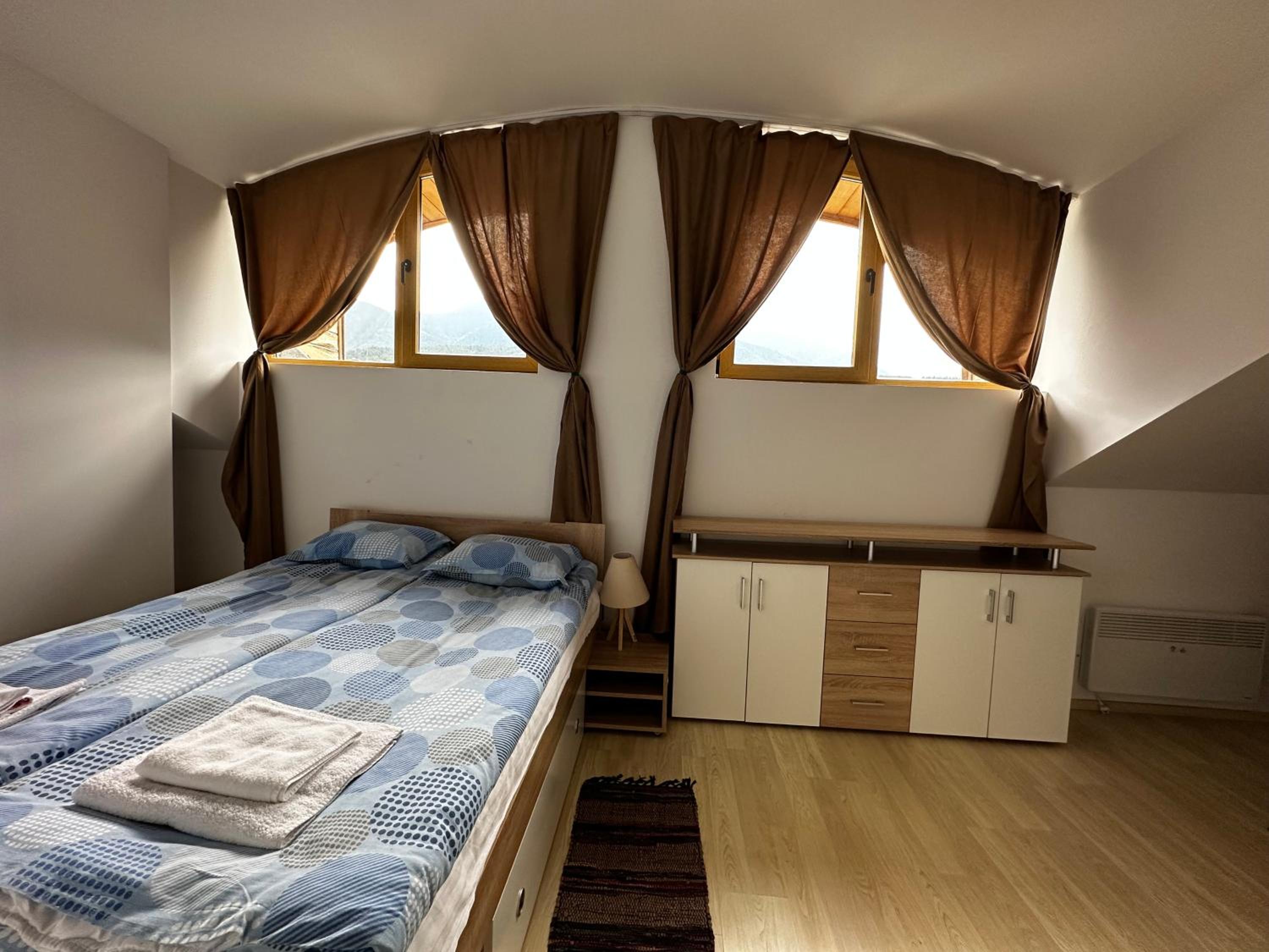 Cozy duplex apartment in St. John Park