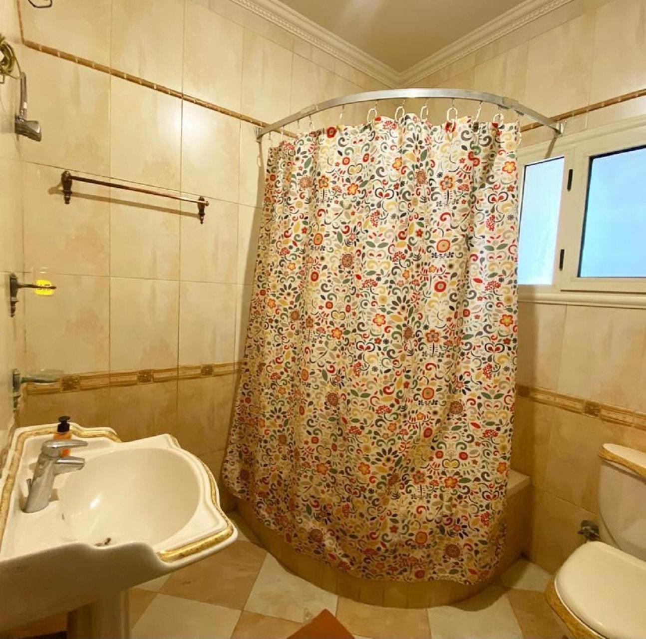 Choueifat - Katameya heights 5th settlement, 3 double bedrooms entire apartment