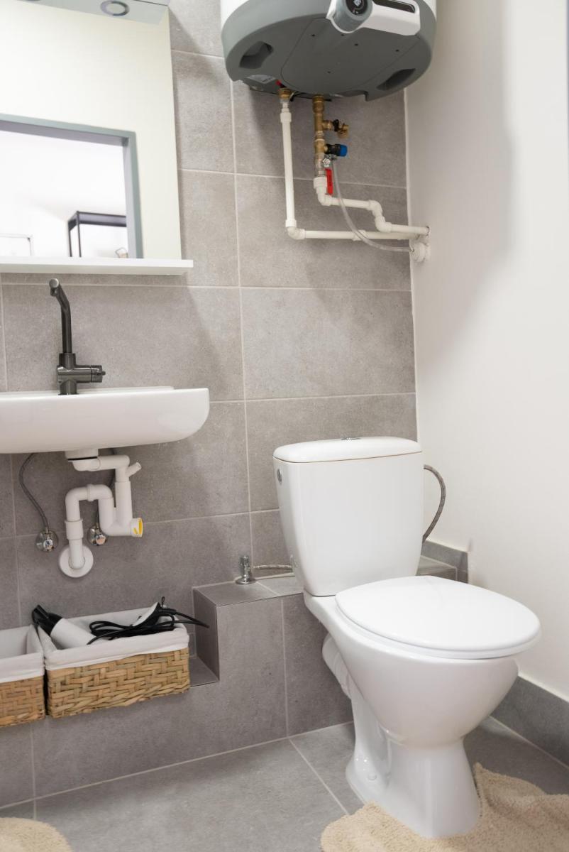 White Wolf House Hostel & Apartments