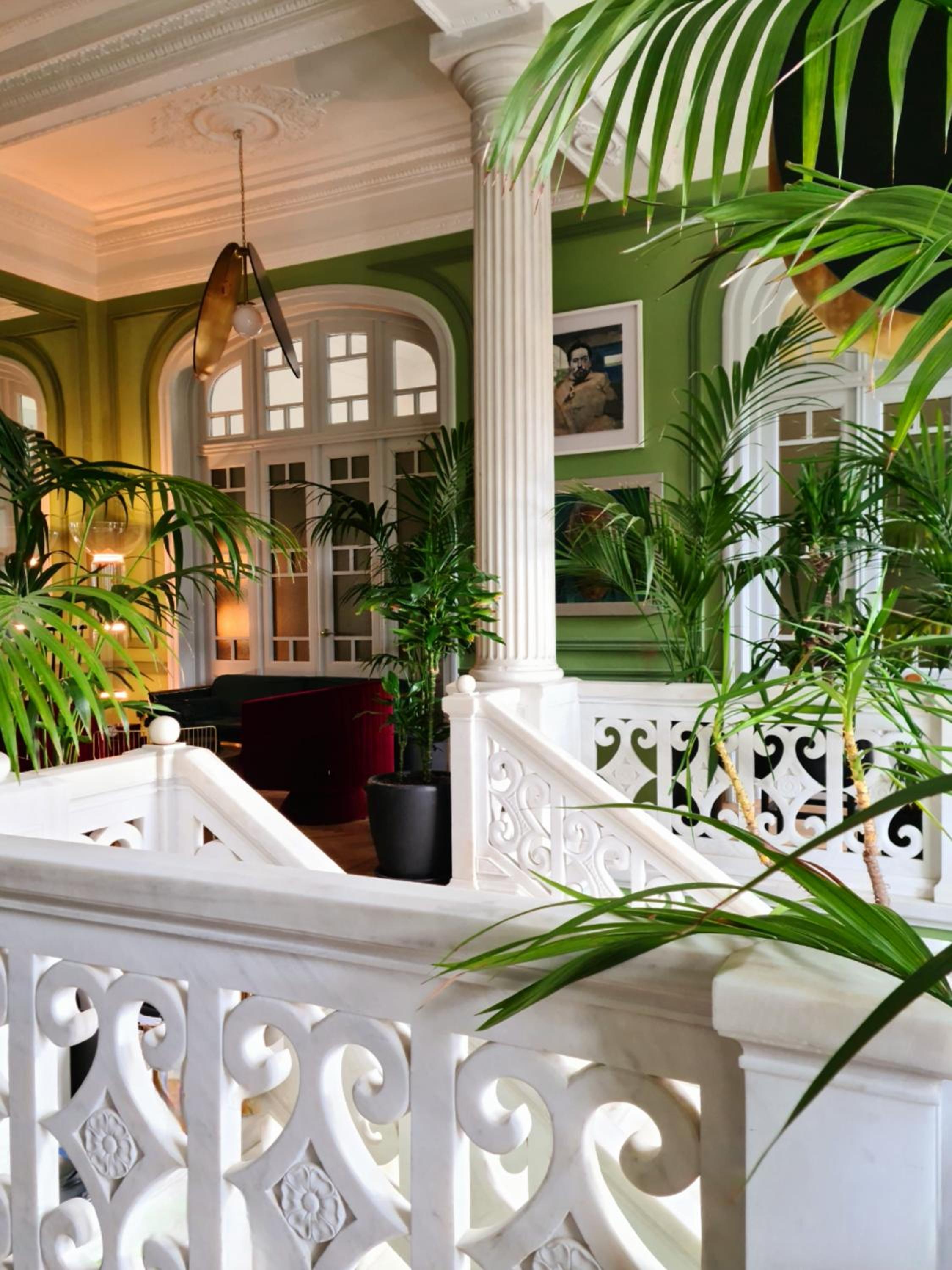 balcony