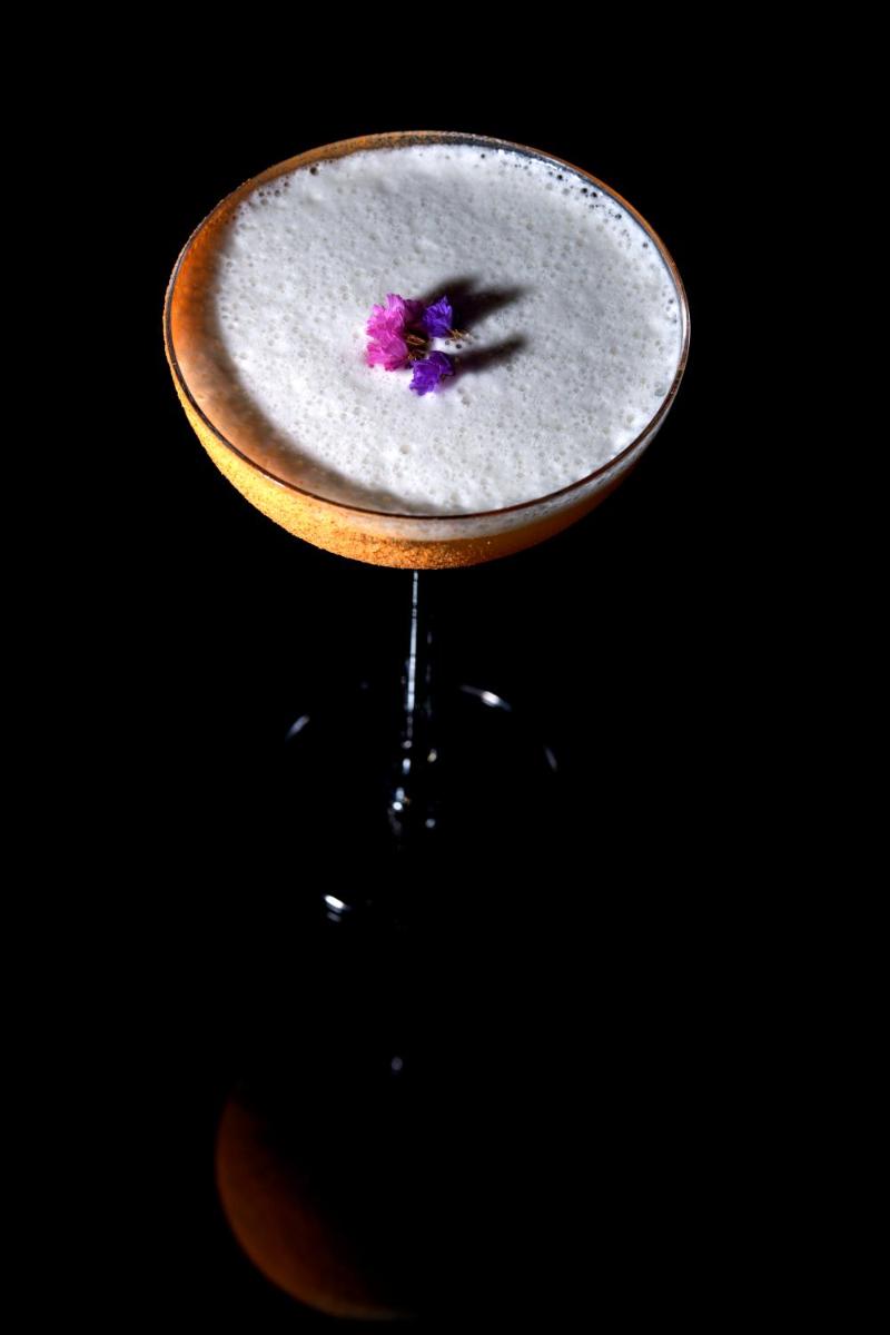 bar