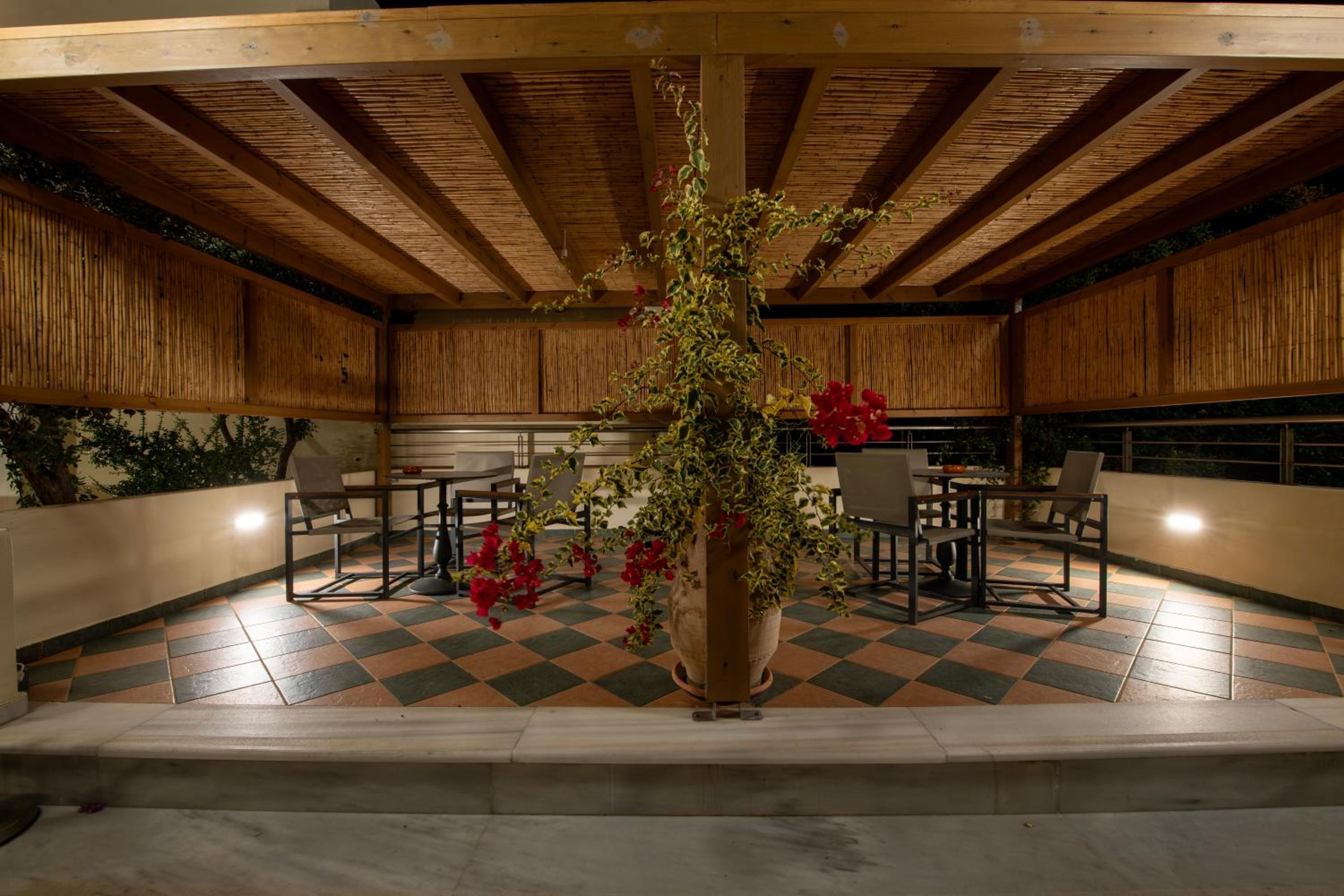 Hydramis Palace Beach Resort