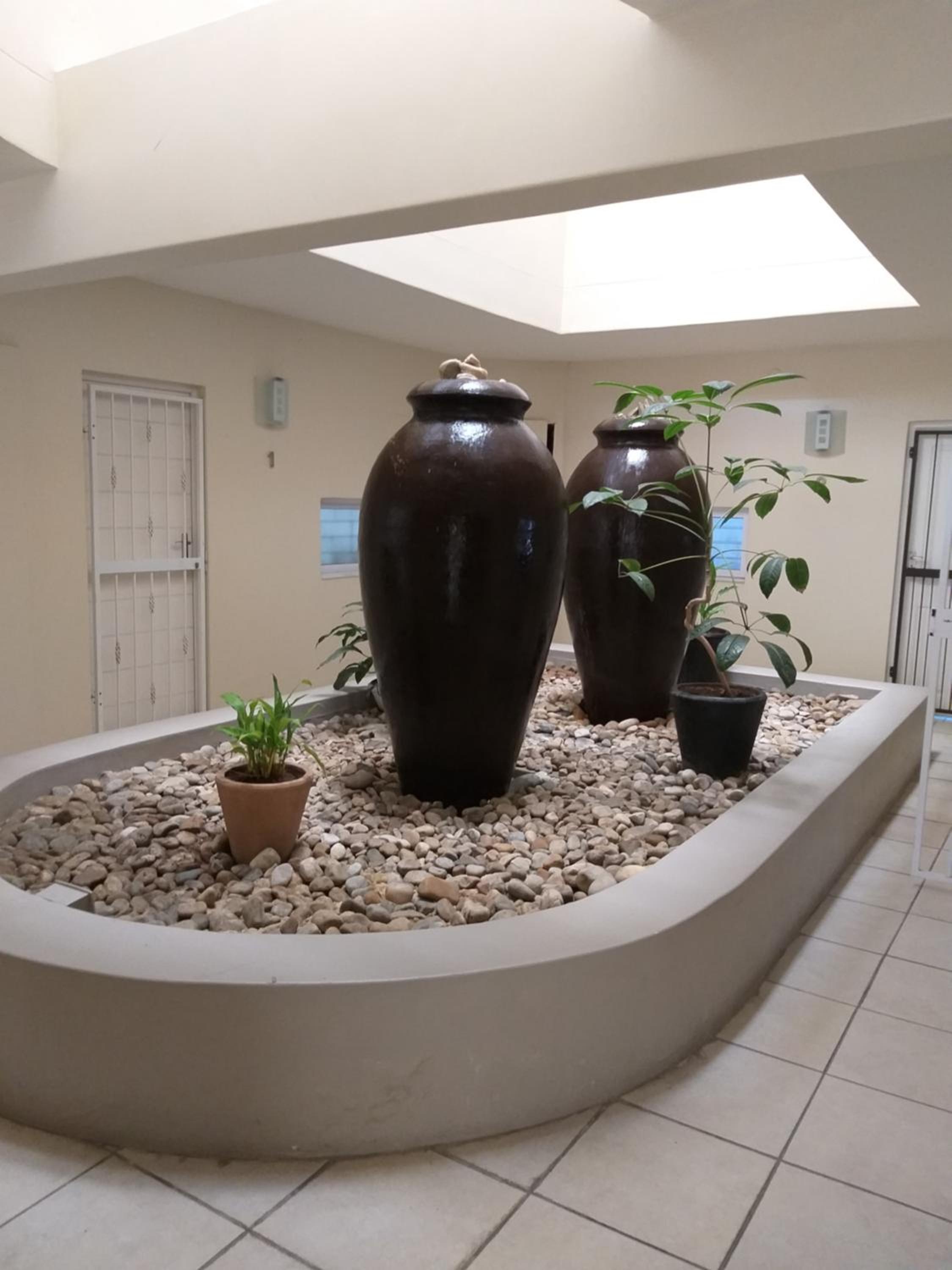 Serene Palms Apartment -1 minute walk to Strand beach view 2