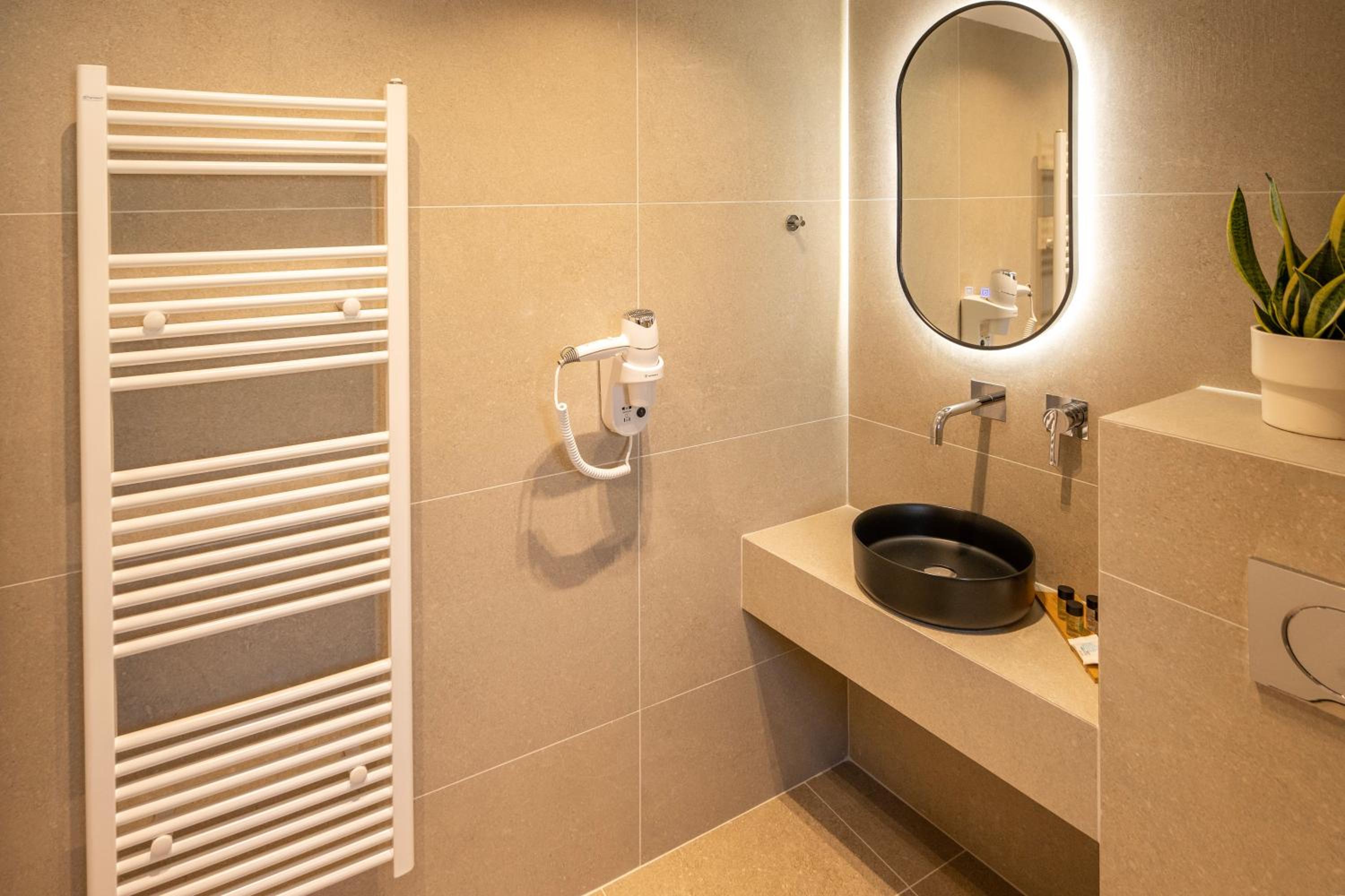Athens Genesis Luxury Suites