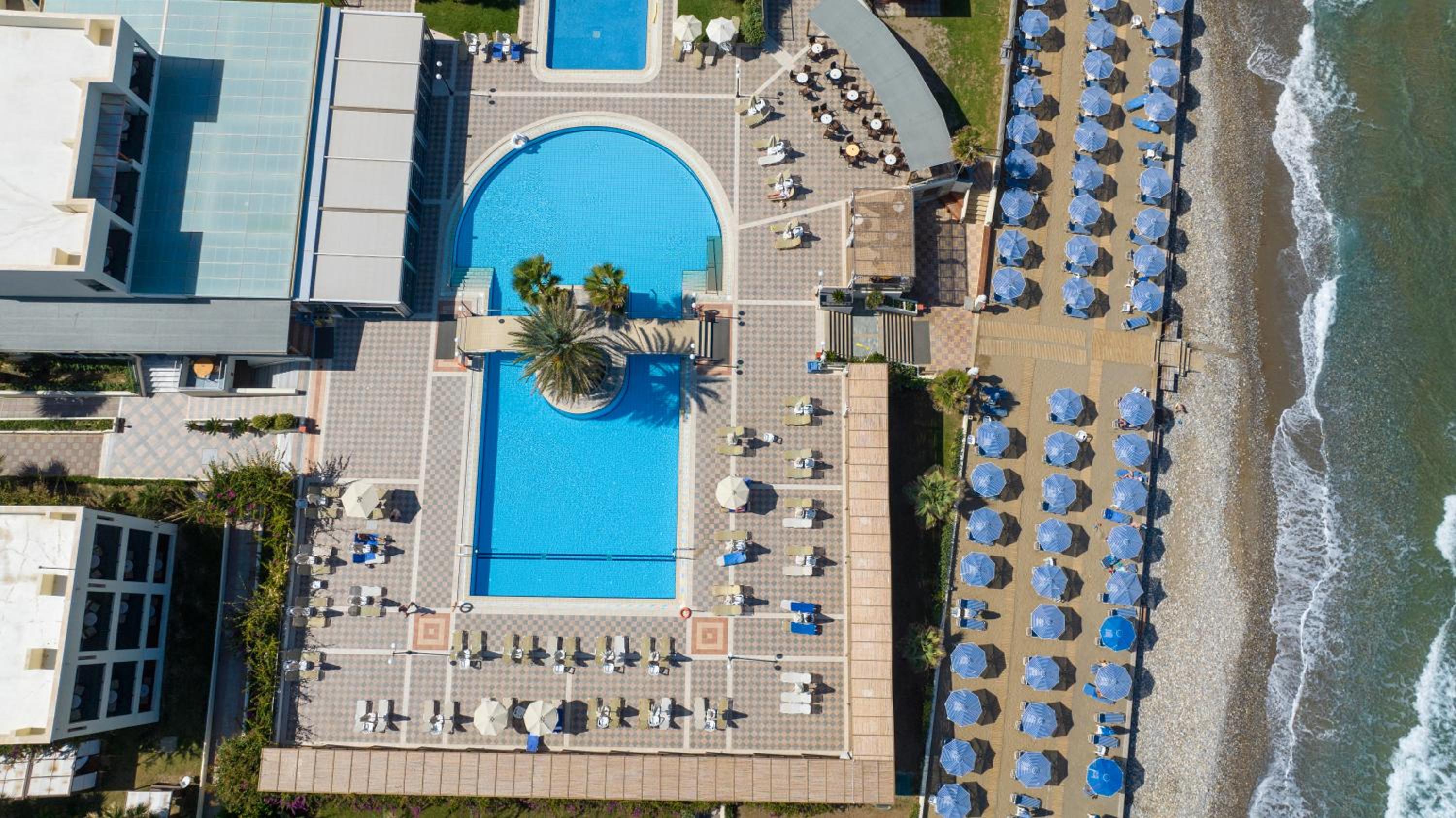 Hydramis Palace Beach Resort