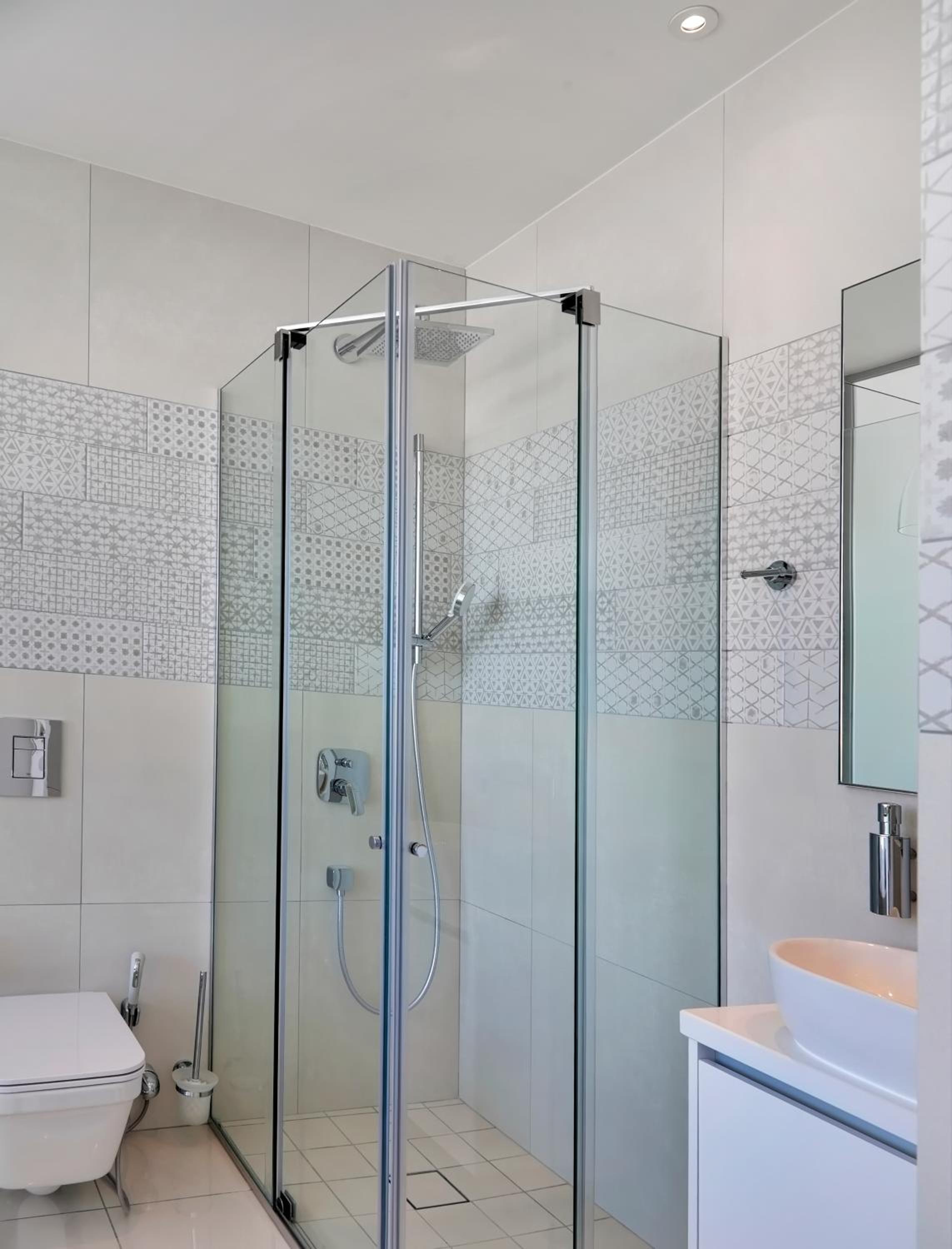Seaview Luxury Villa Jacuzzi & Pool! 2 Min Beach