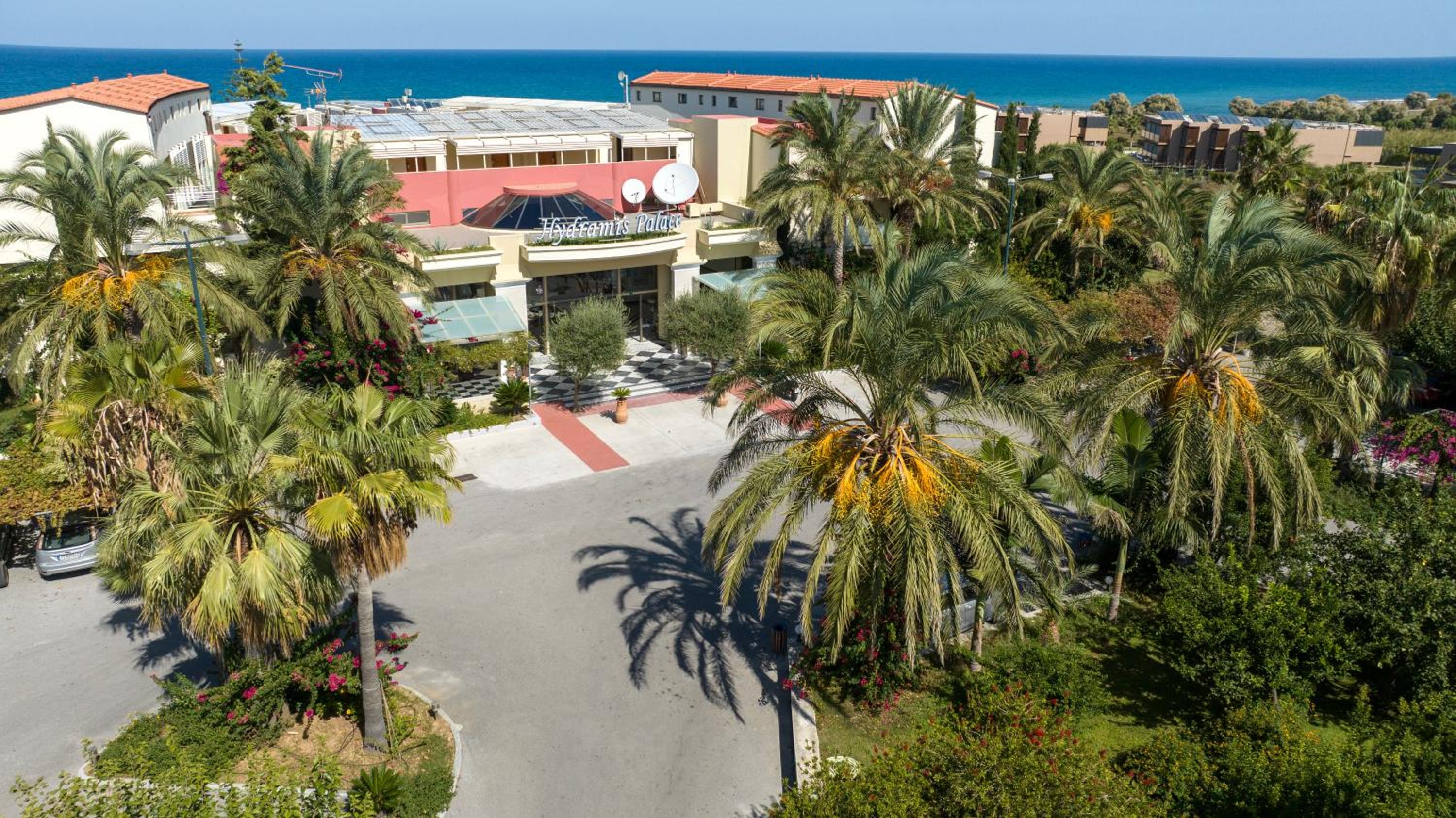 Hydramis Palace Beach Resort