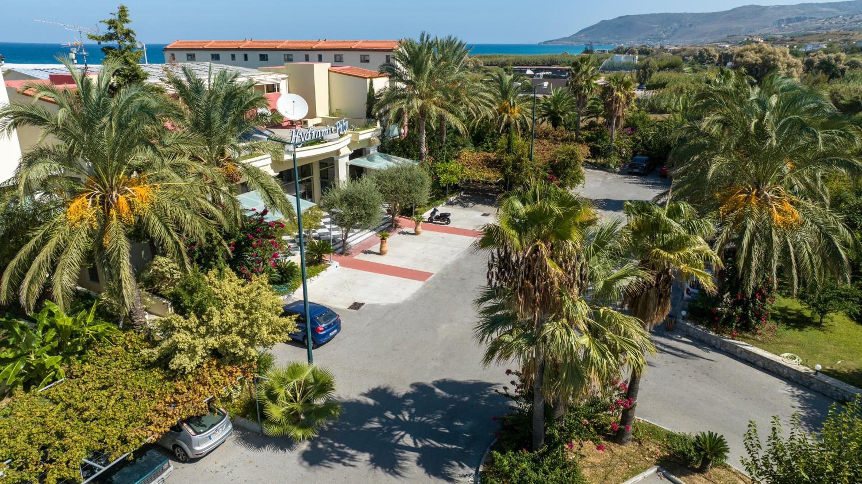 Hydramis Palace Beach Resort