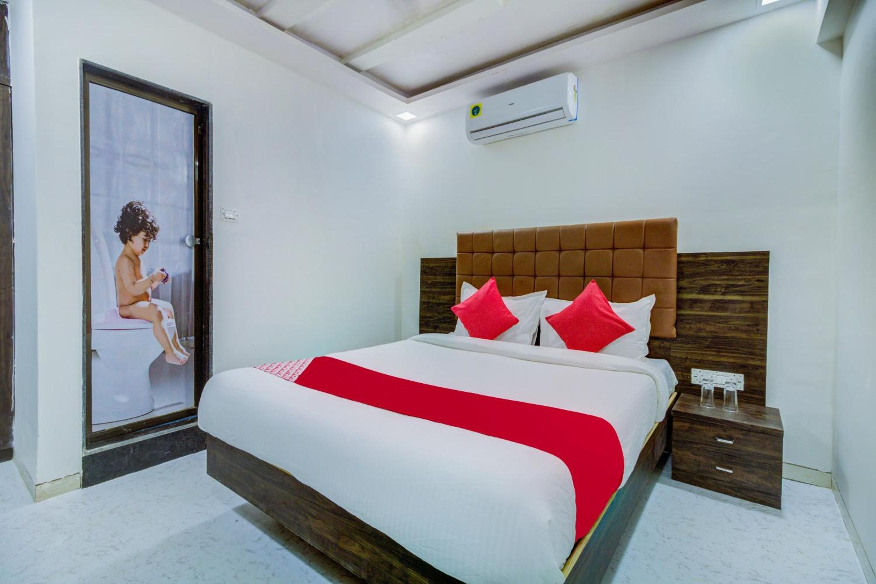 Hotel Golden Palace Lodging and Boarding view 2