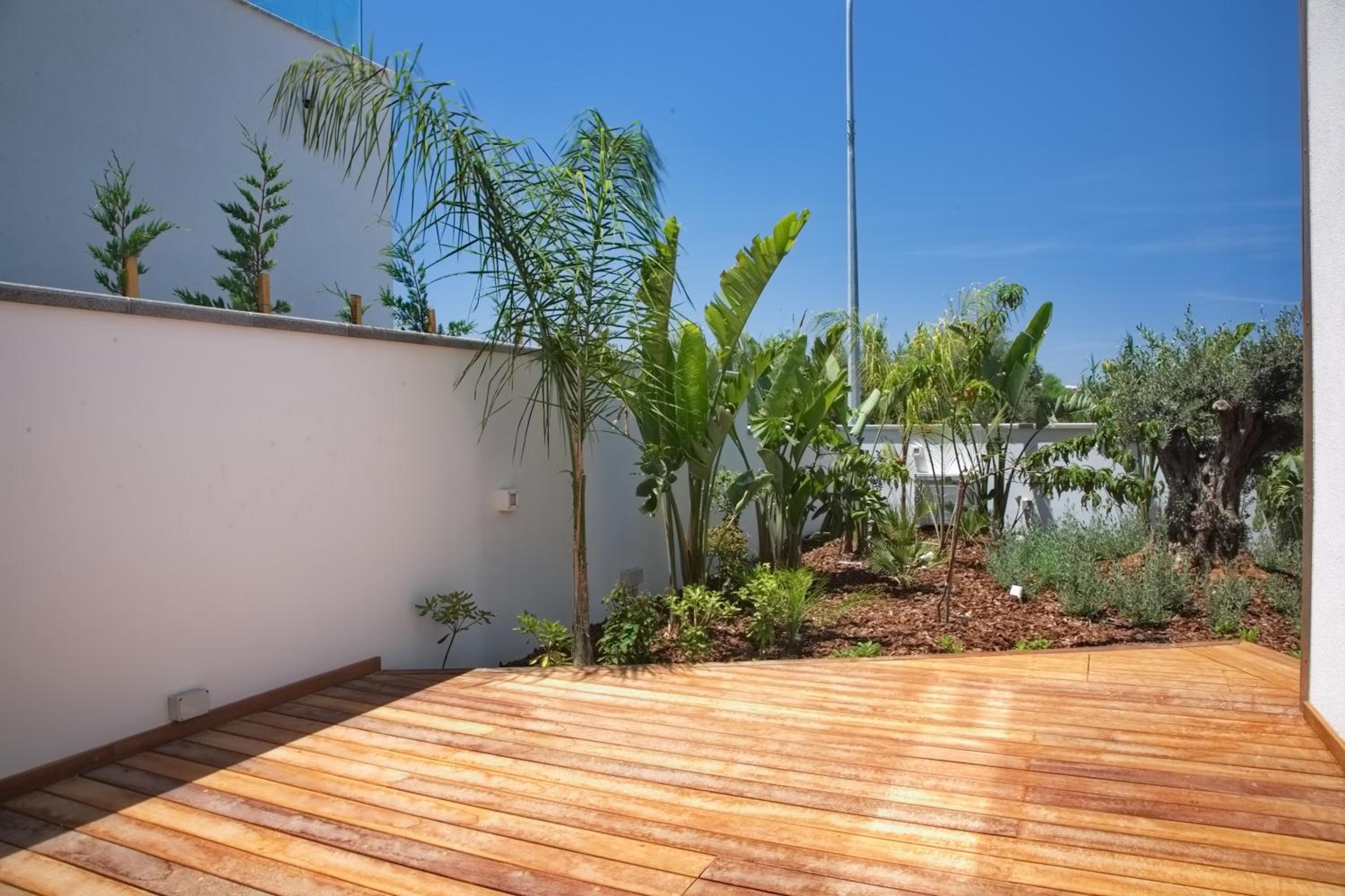 Seaview Luxury Villa Jacuzzi & Pool! 2 Min Beach