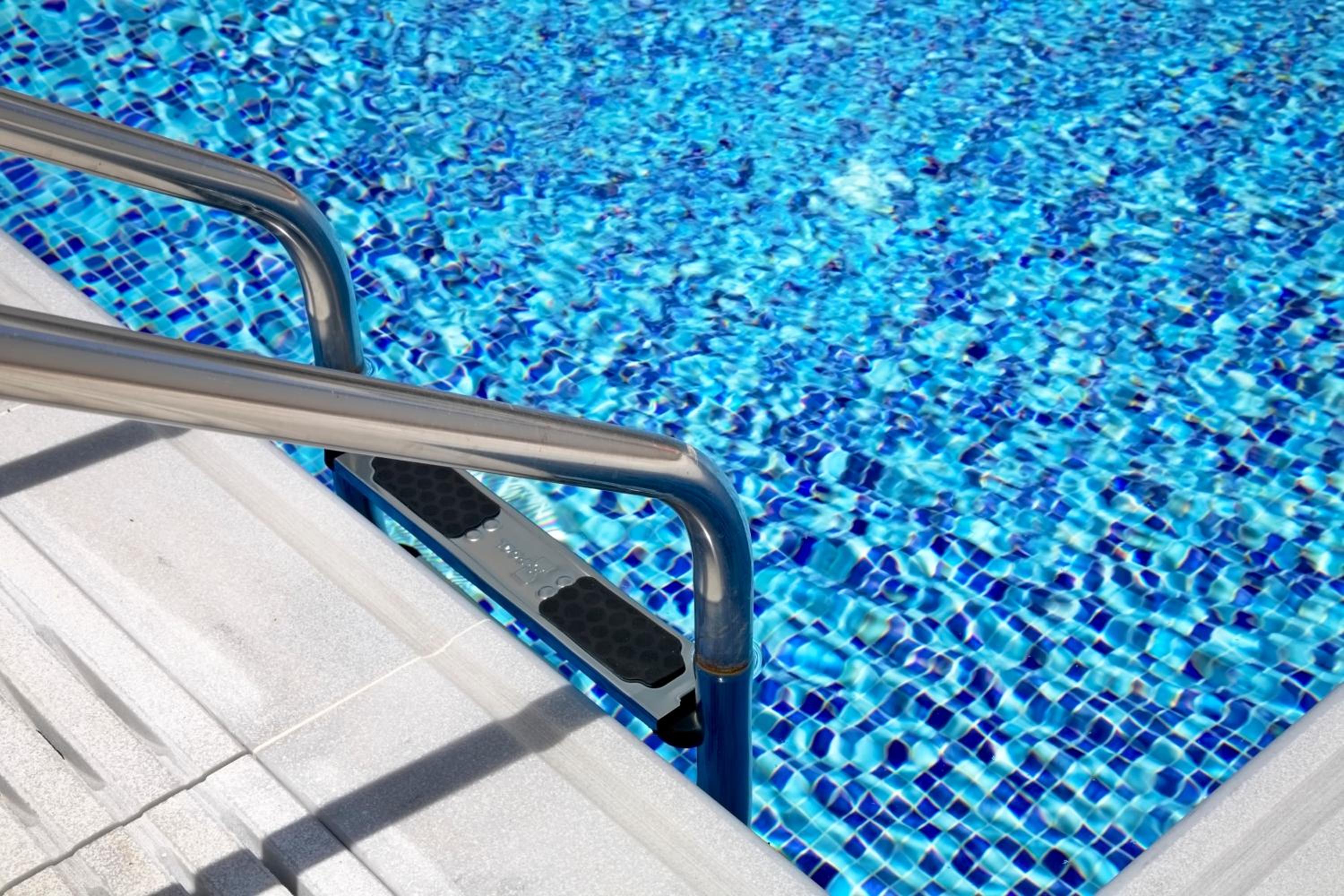 Seaview Luxury Villa Jacuzzi & Pool! 2 Min Beach