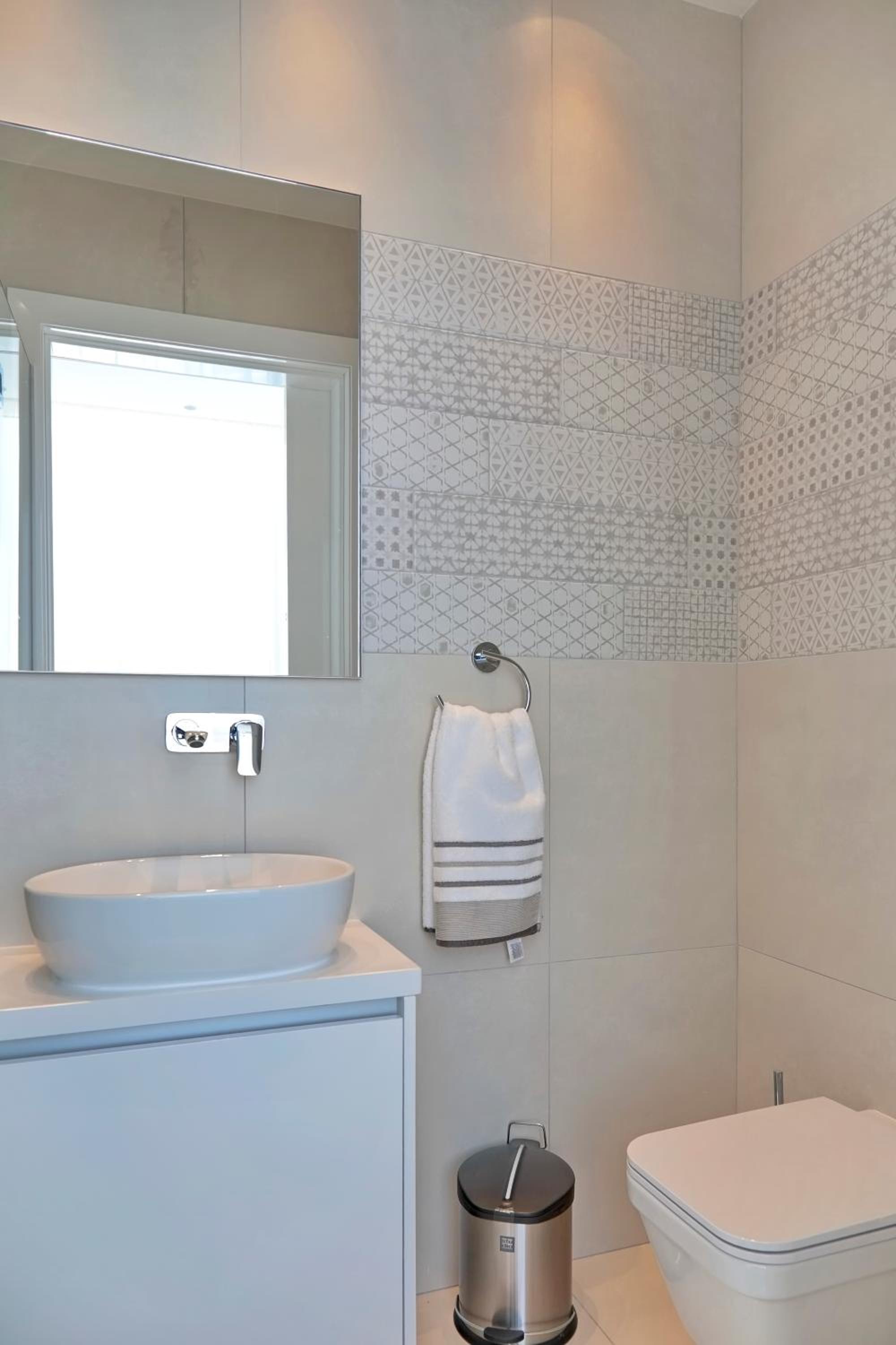 Seaview Luxury Villa Jacuzzi & Pool! 2 Min Beach