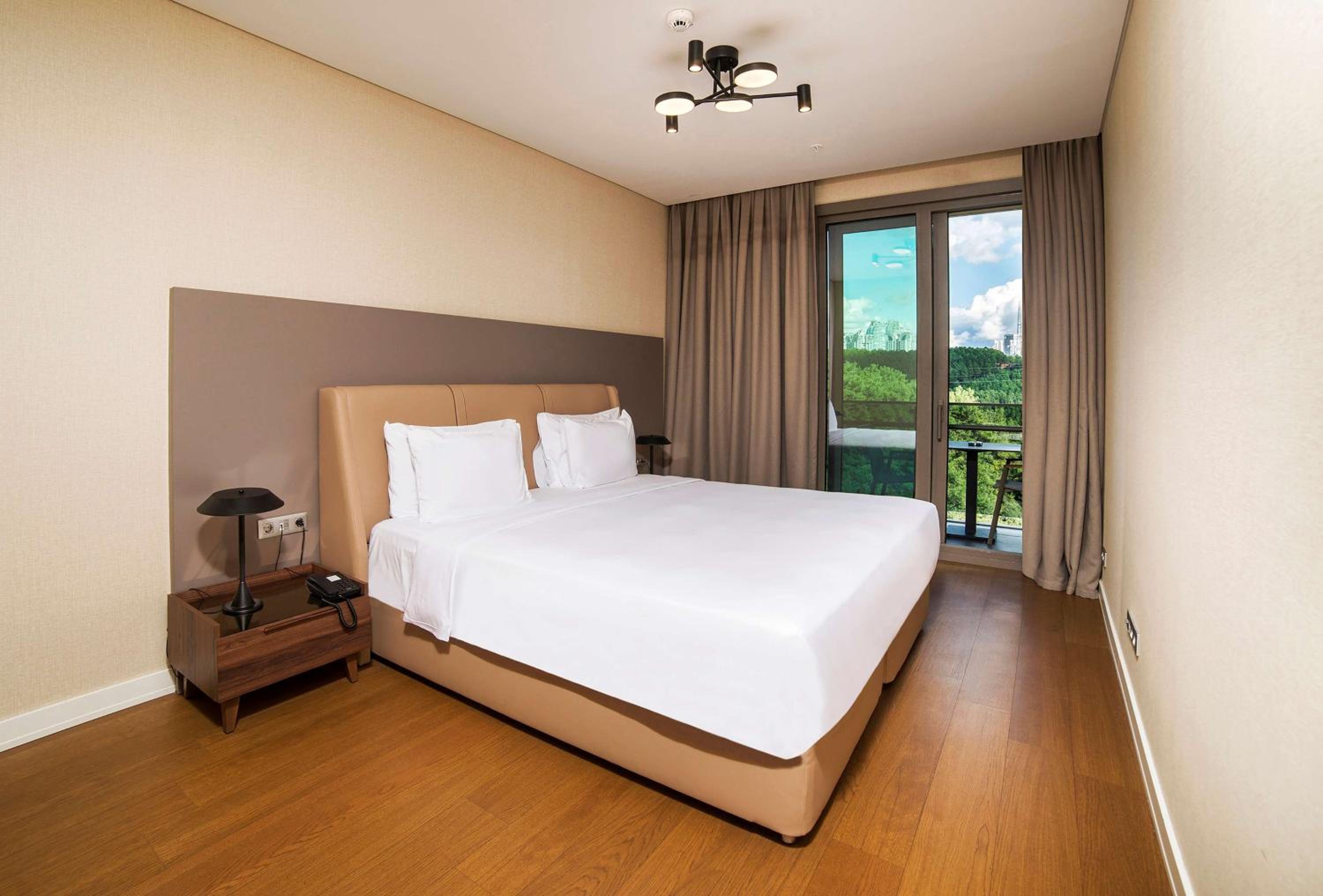 Radisson Residences Vadistanbul - Image 33