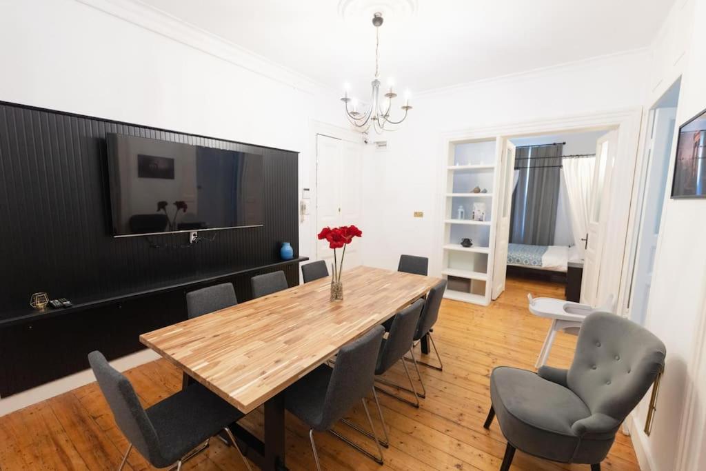 Apartment in the historical passage in Galata