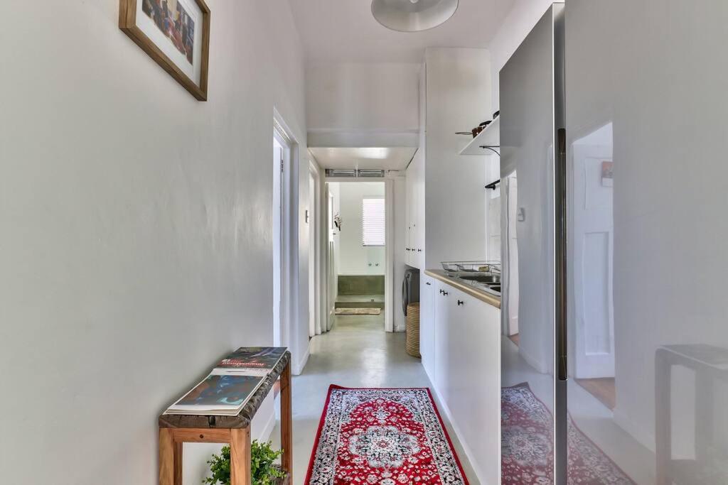 Westminster 2 Bedroom Apartment in Sea Point view 4