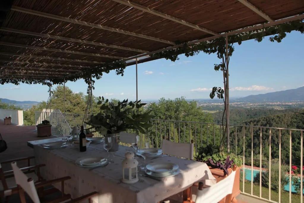 Villa moderna con vista view 2