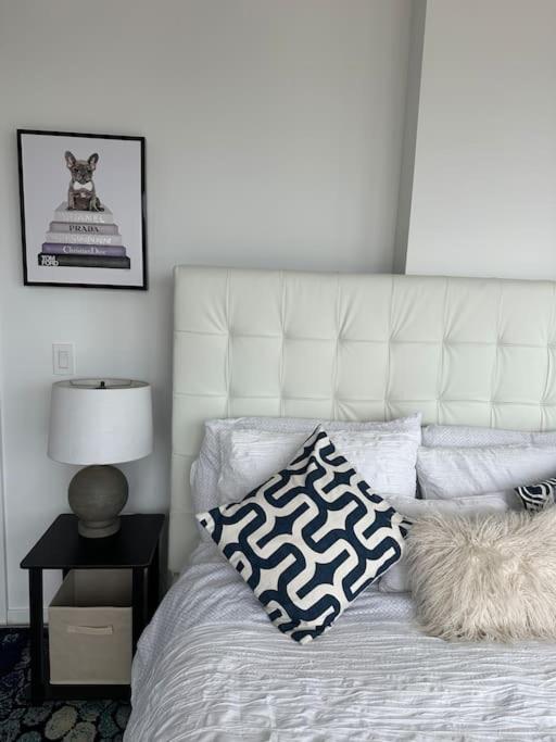 Luxury 2BR Corner Apt Downtown MIA
