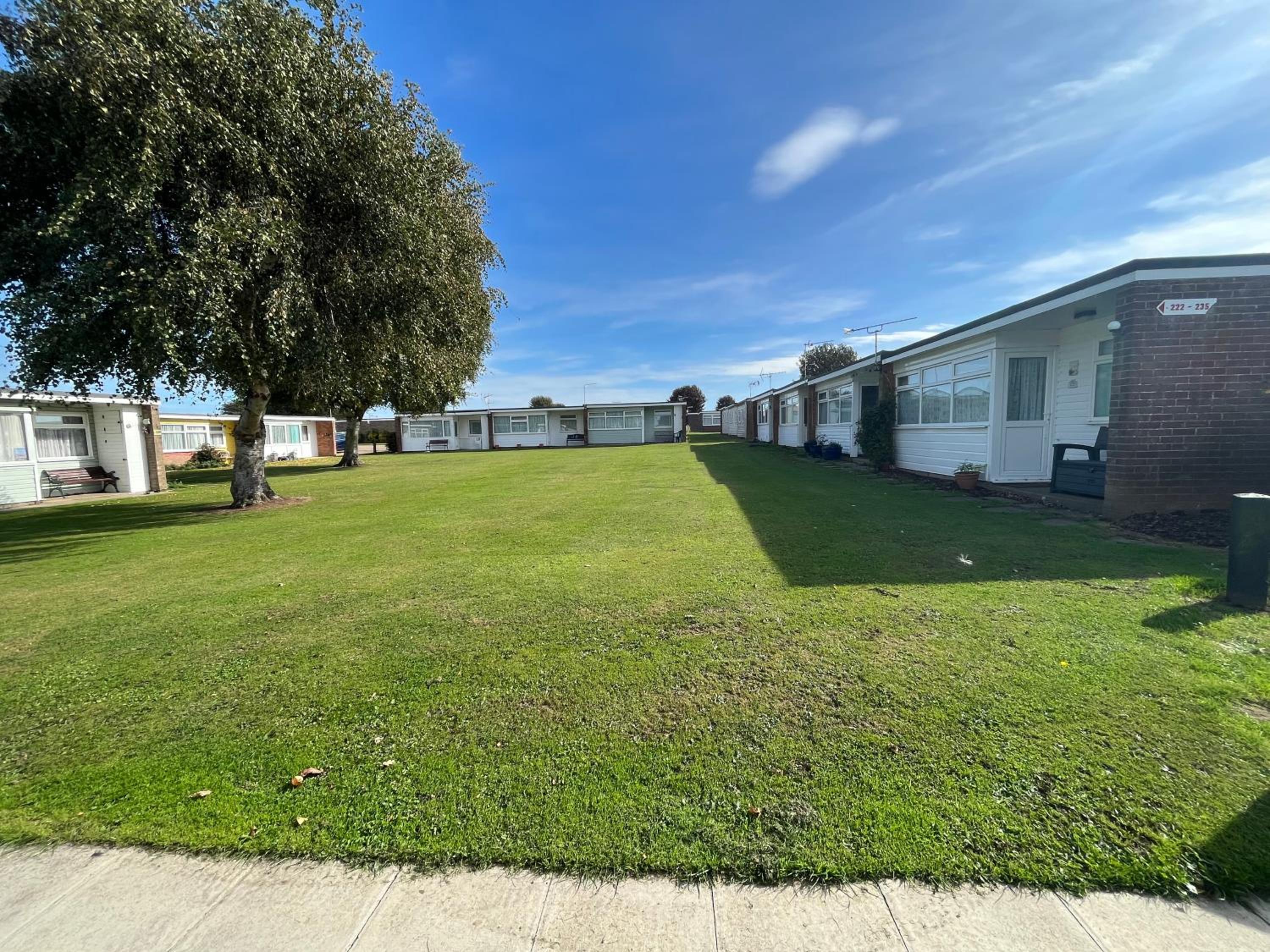 226, Two bed newly refurbished detached chalet on Sund0wner Holiday Park - Sleeps 4, pet friendly - bed linen, towels plus electricity all included view 3